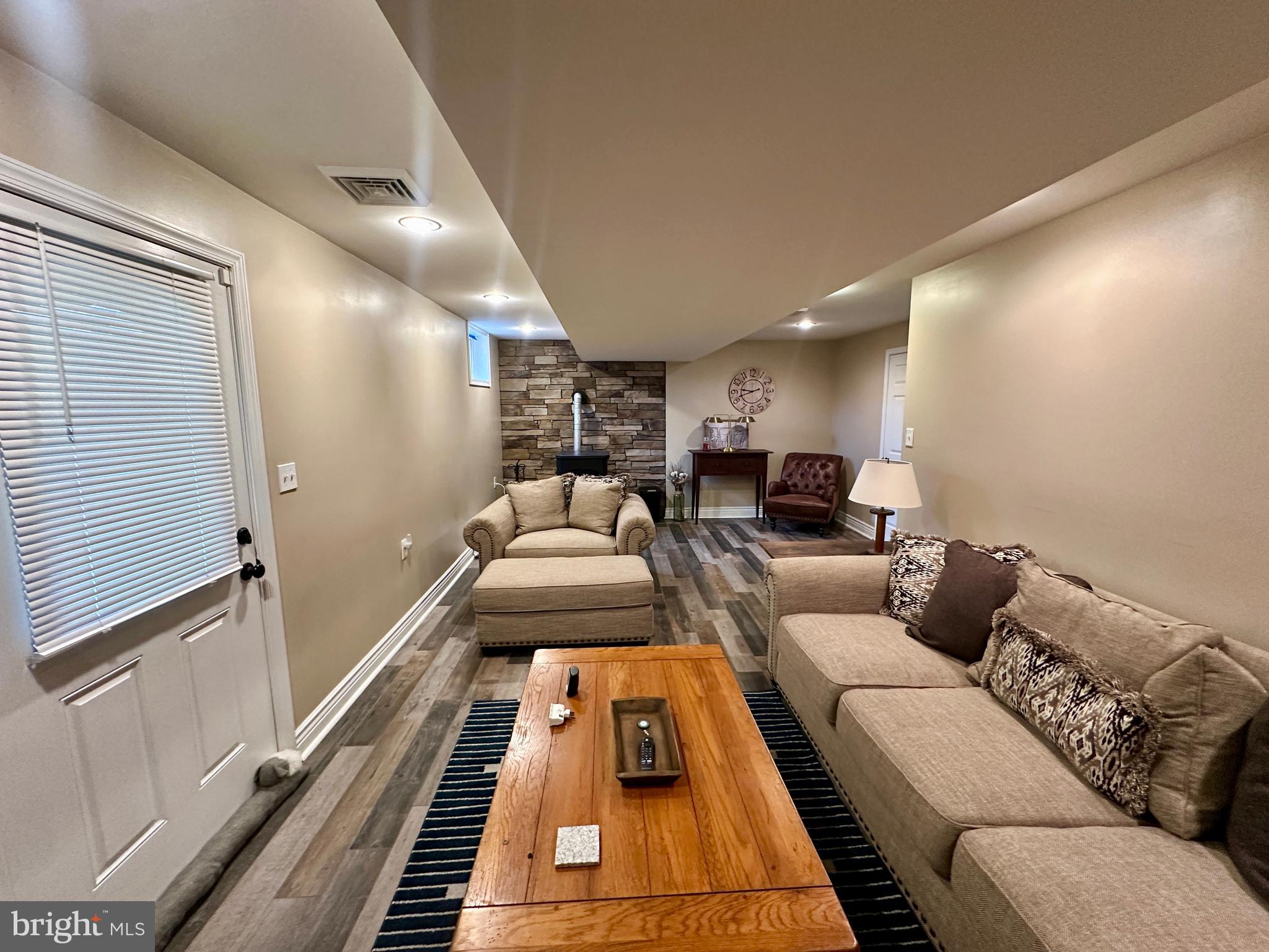 TWIN CREEKS - Residential