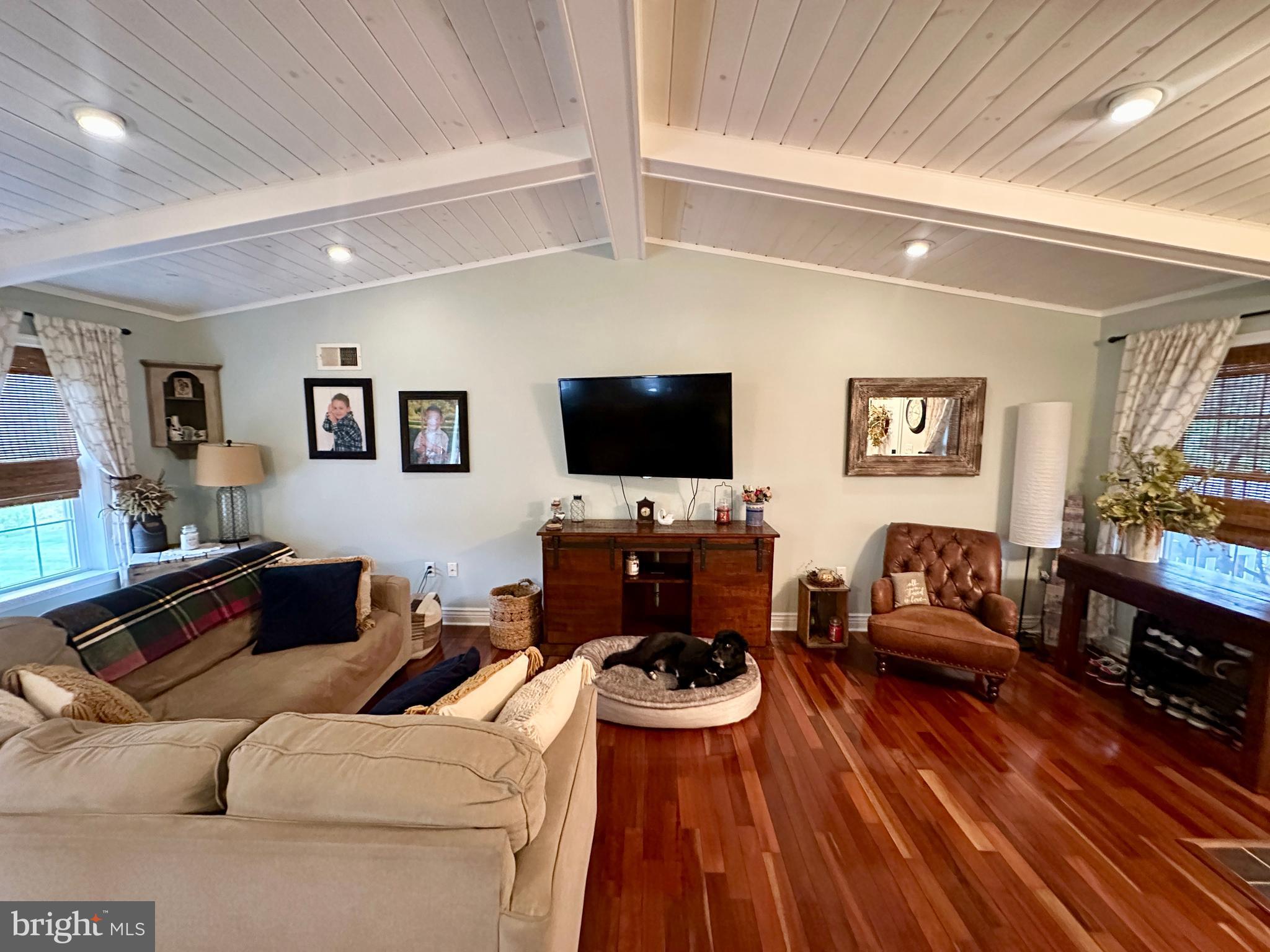 TWIN CREEKS - Residential