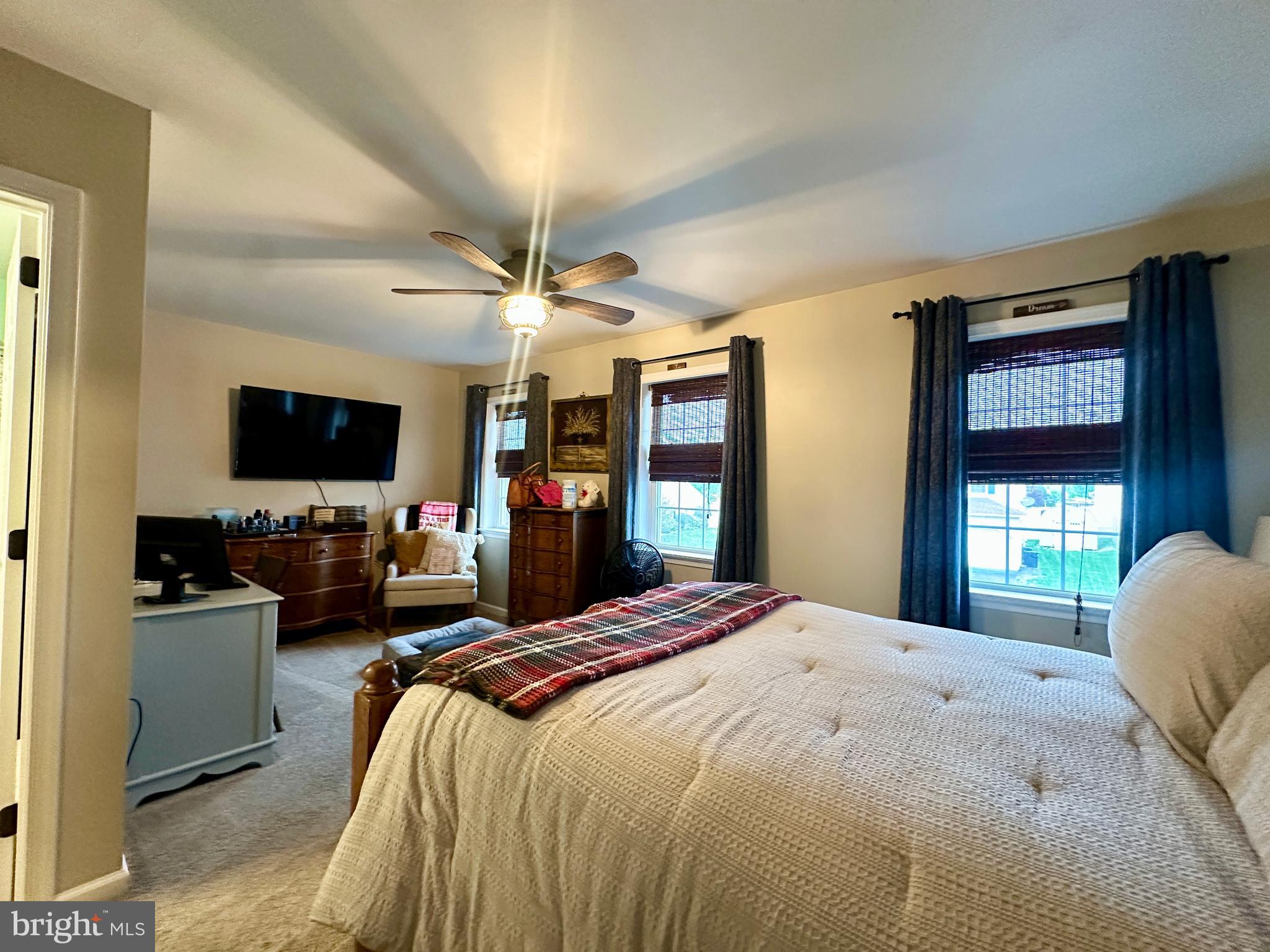 TWIN CREEKS - Residential