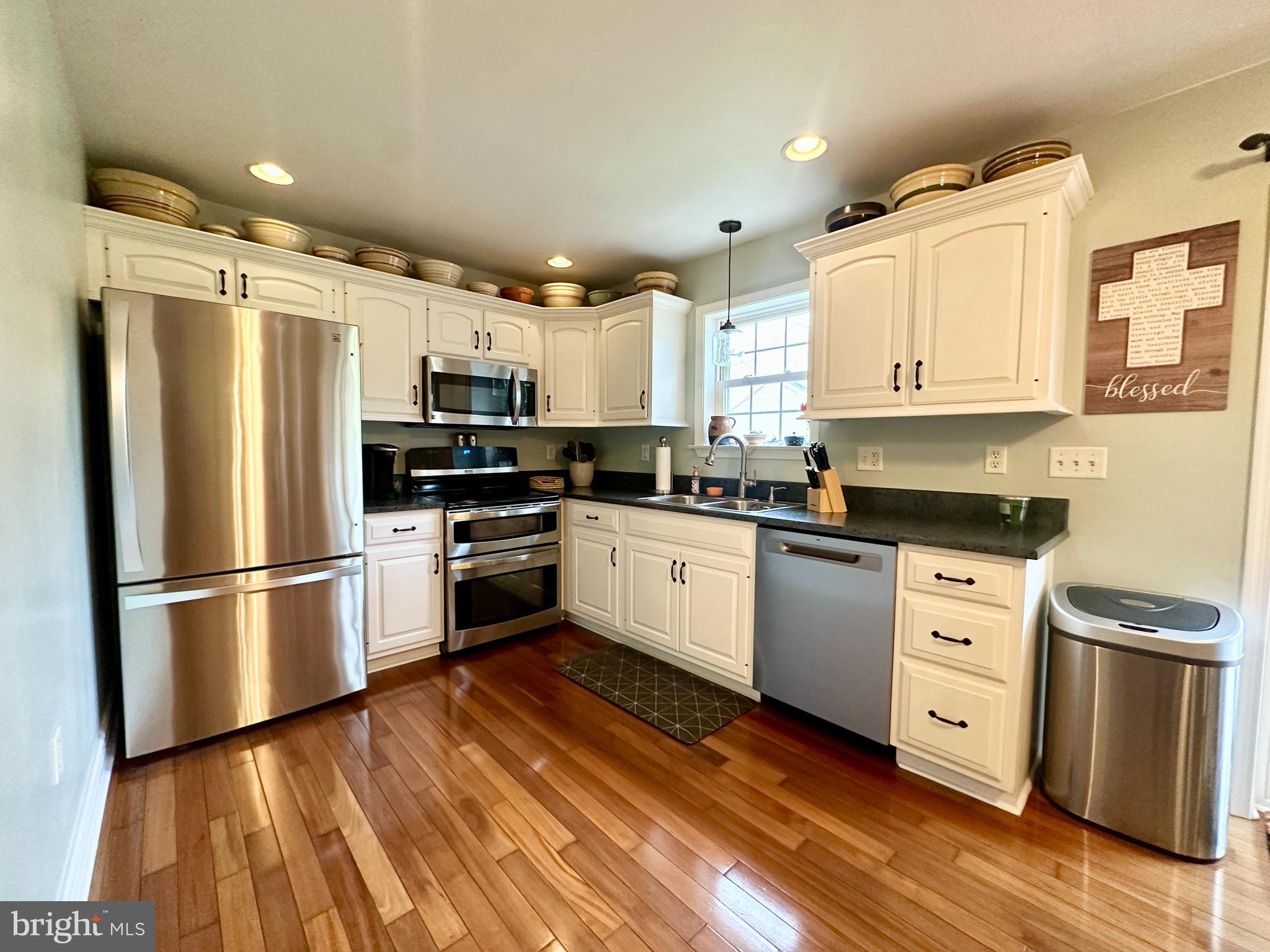 TWIN CREEKS - Residential