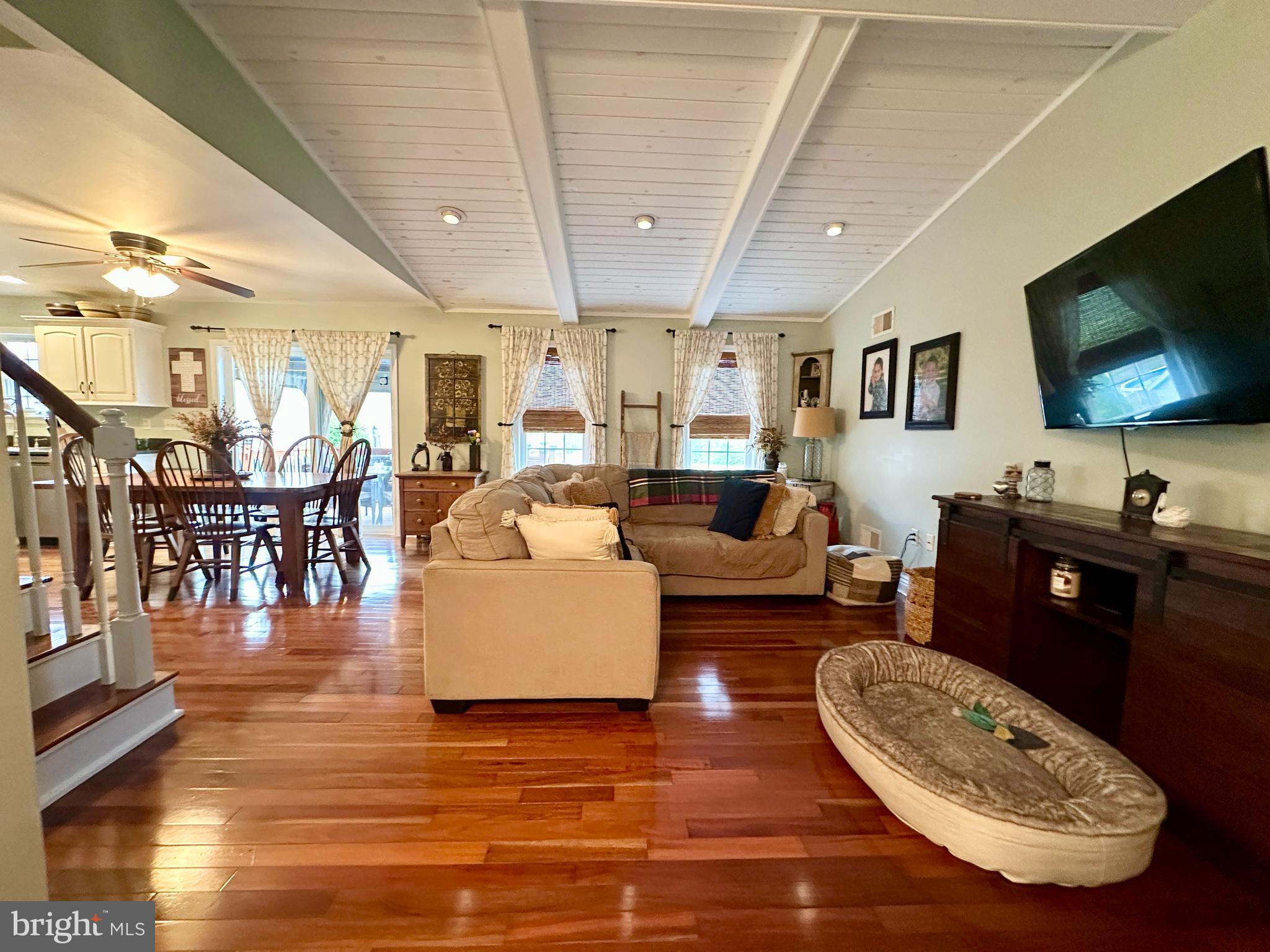 TWIN CREEKS - Residential