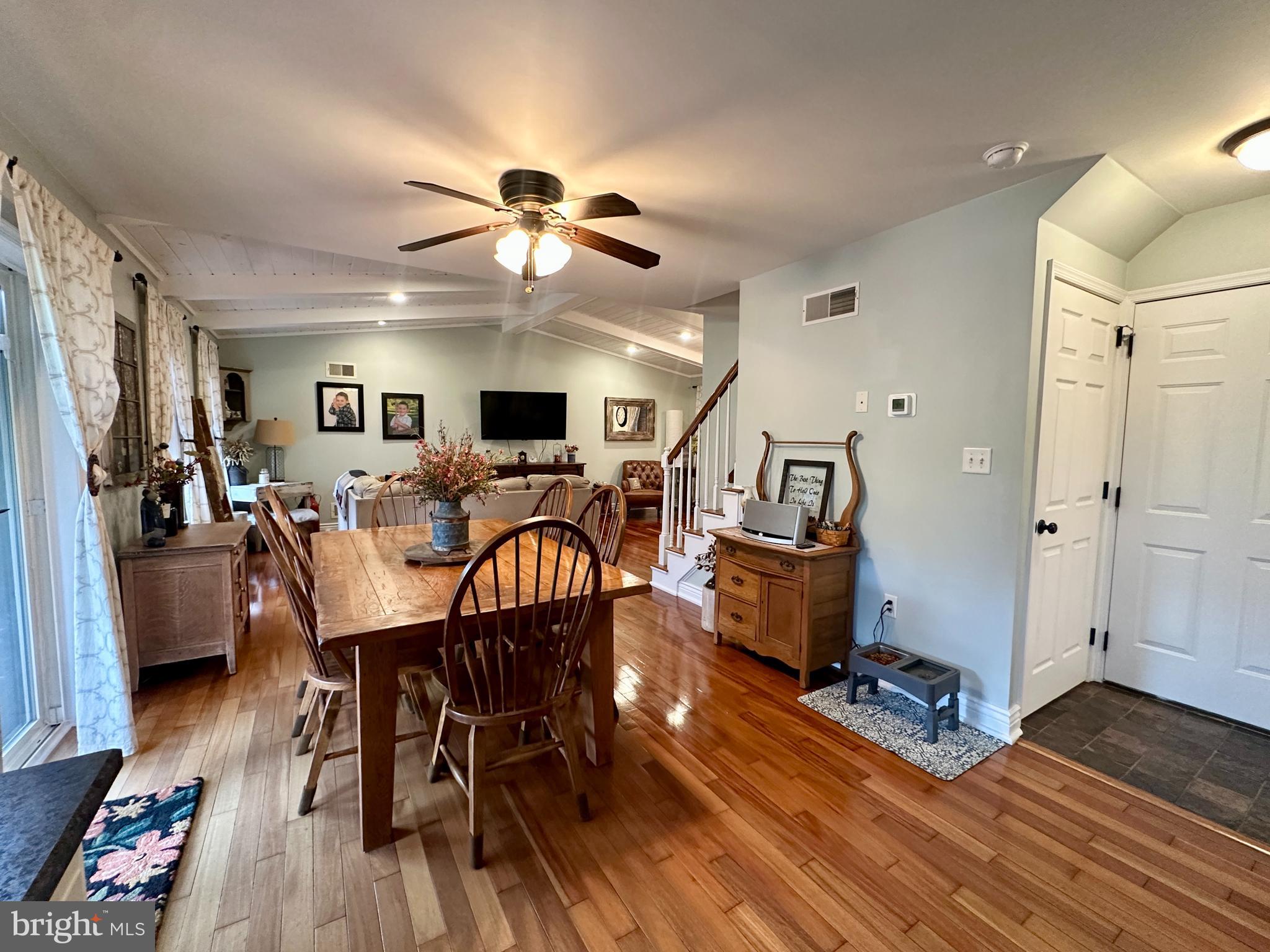 TWIN CREEKS - Residential