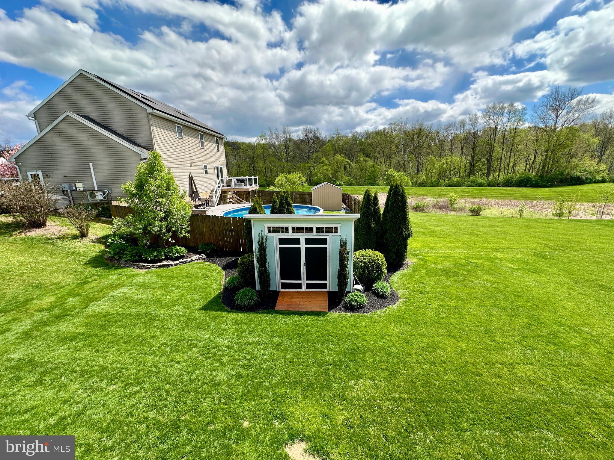 TWIN CREEKS - Residential