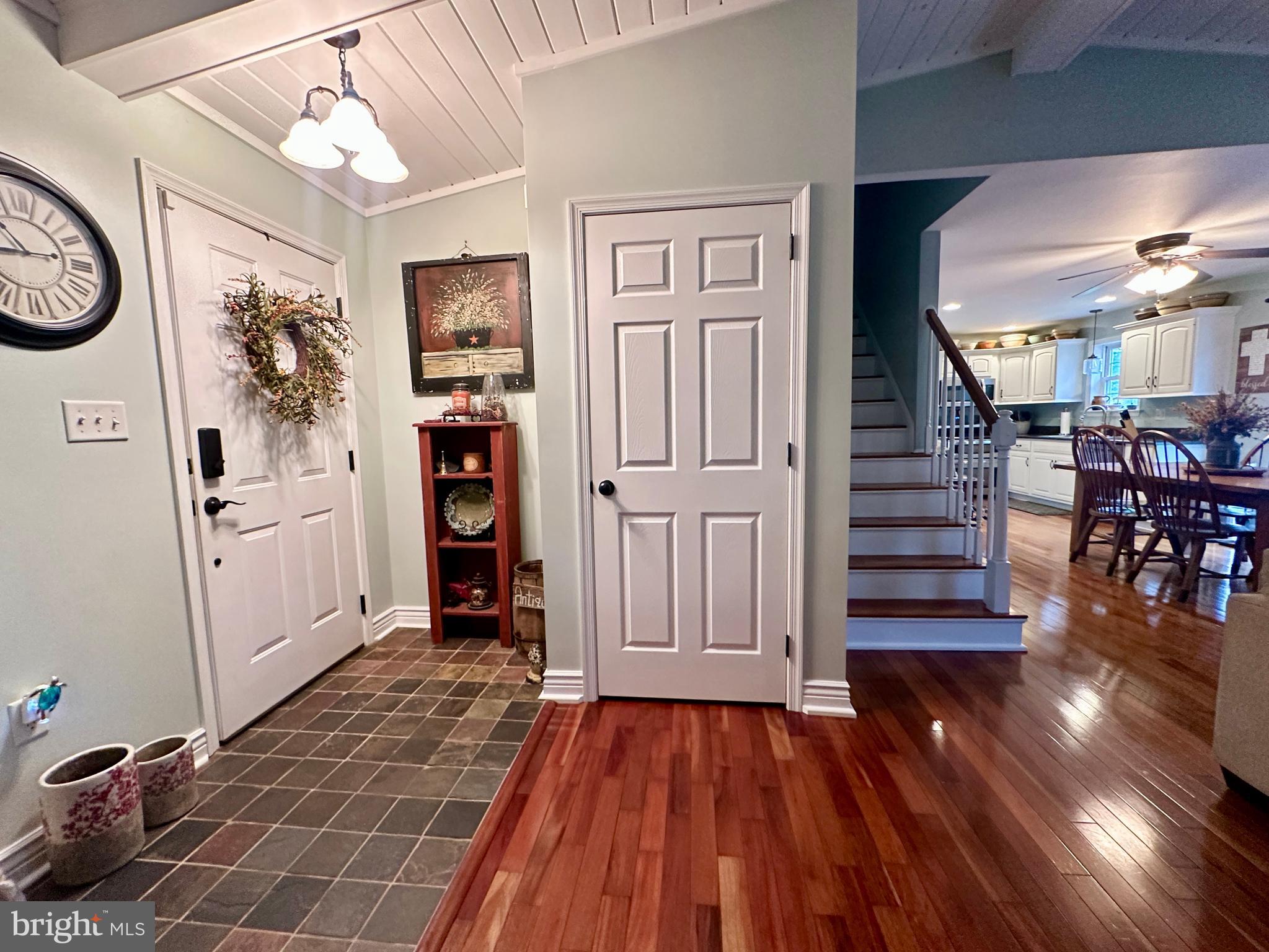 TWIN CREEKS - Residential