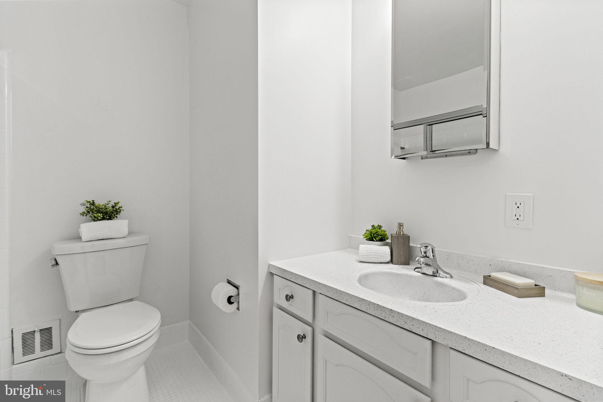 STONEGATE - Residential