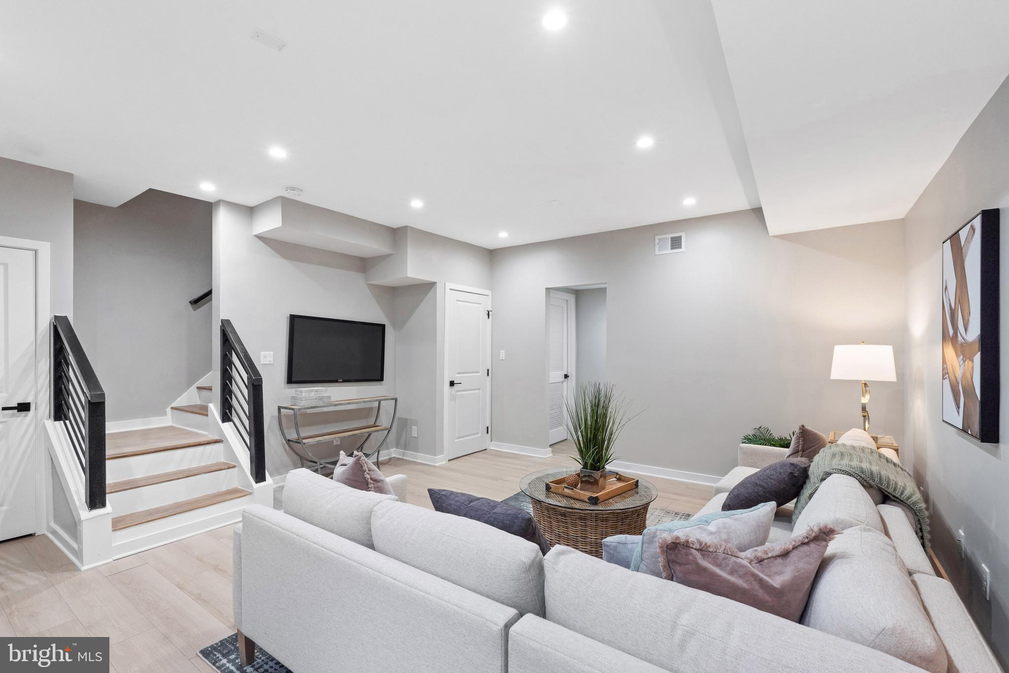 PARKER GRAY - Residential