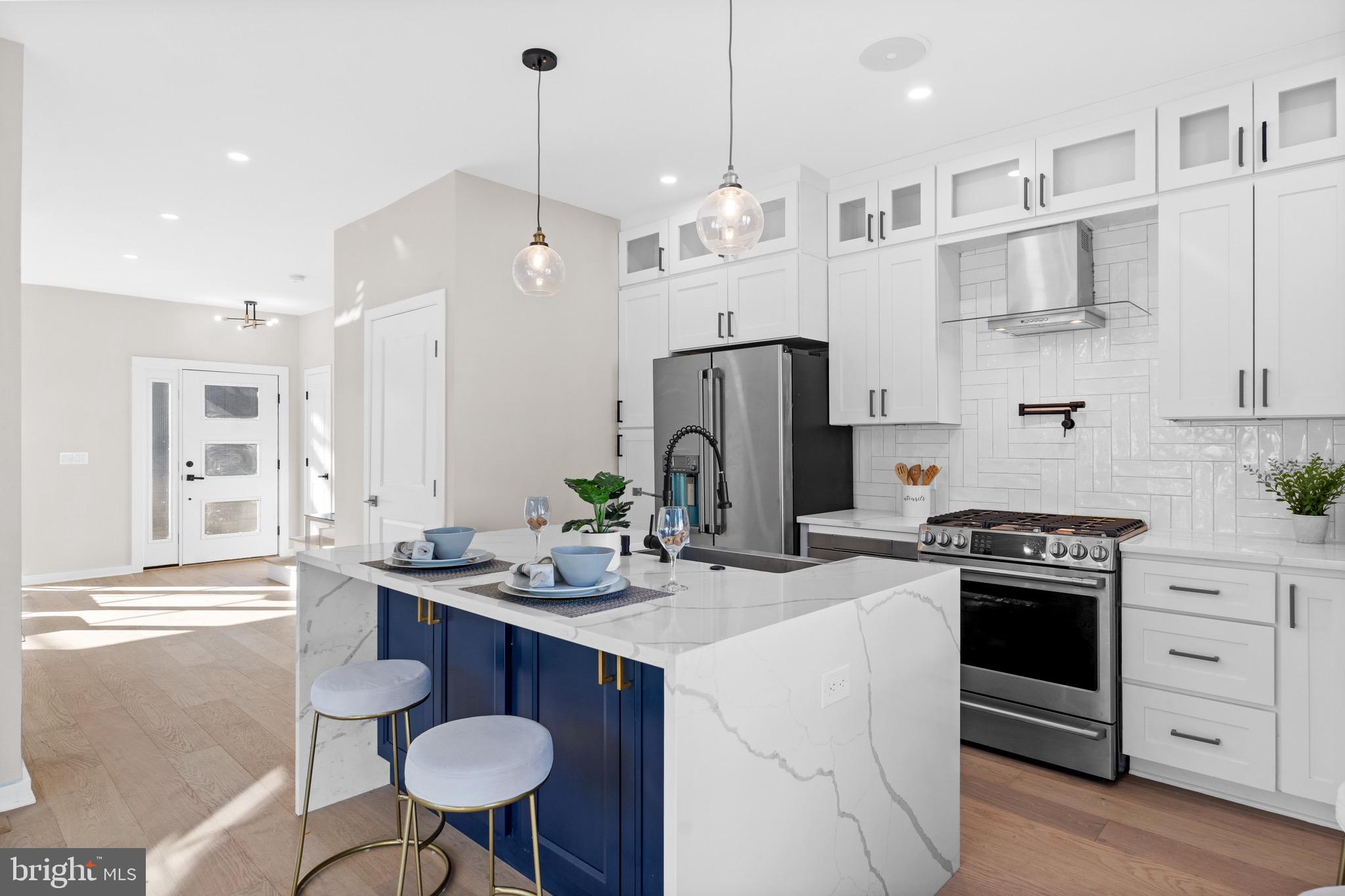 PARKER GRAY - Residential