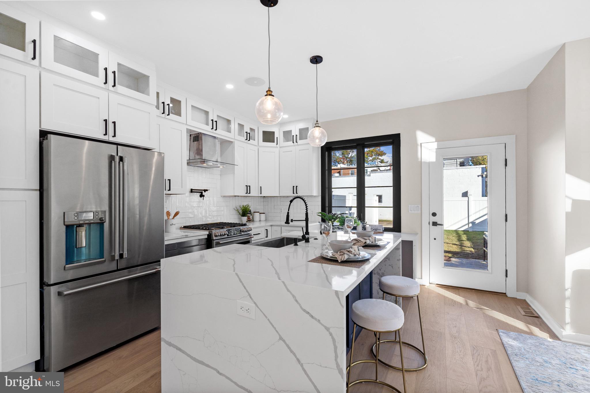 PARKER GRAY - Residential