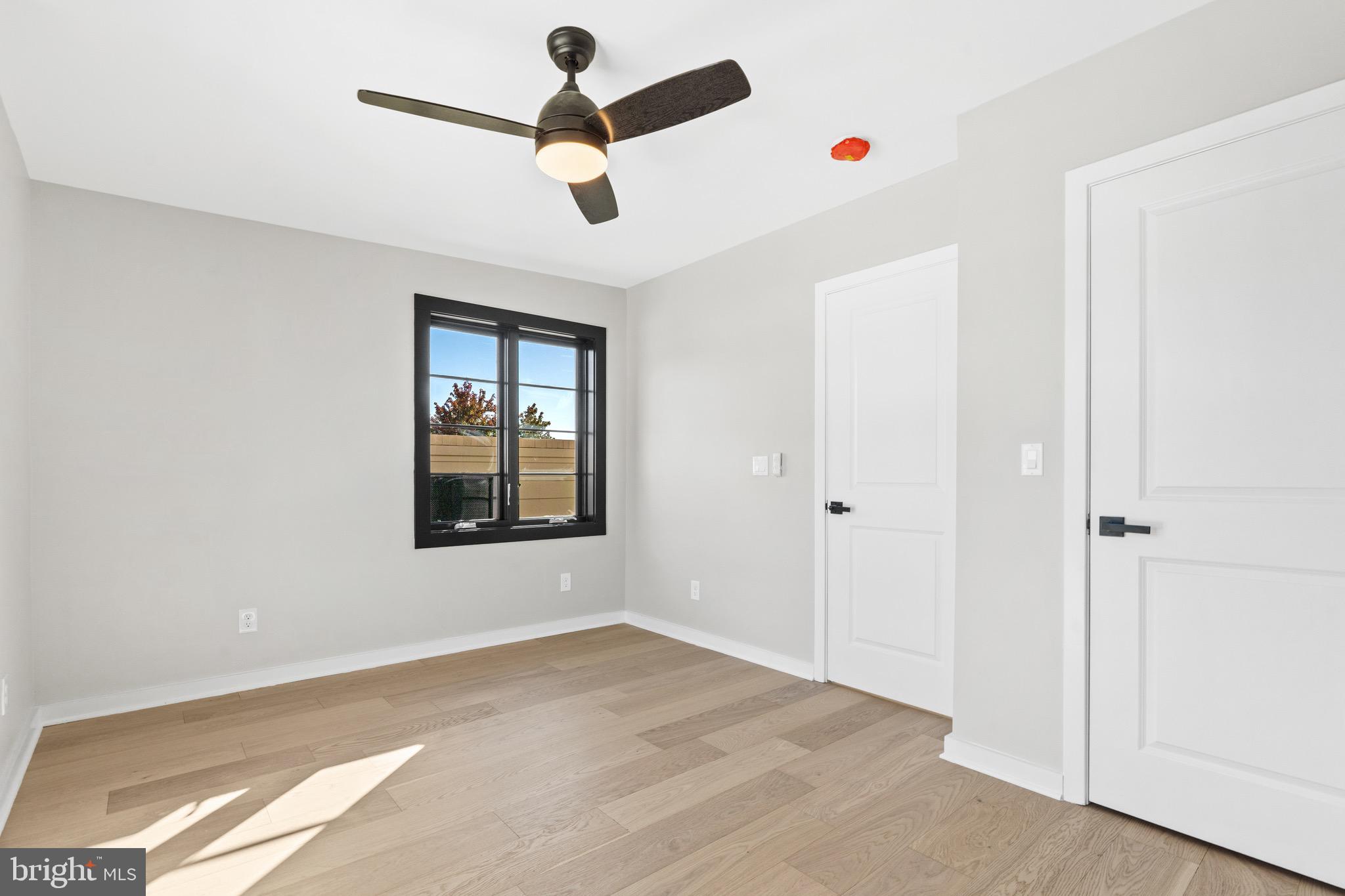 PARKER GRAY - Residential