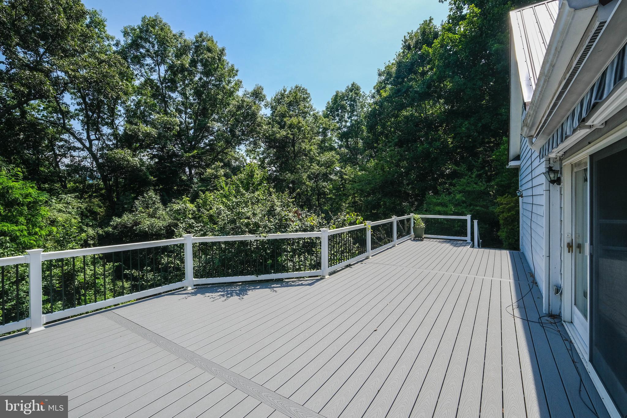 148 GREEN HILL RIDGE COURT