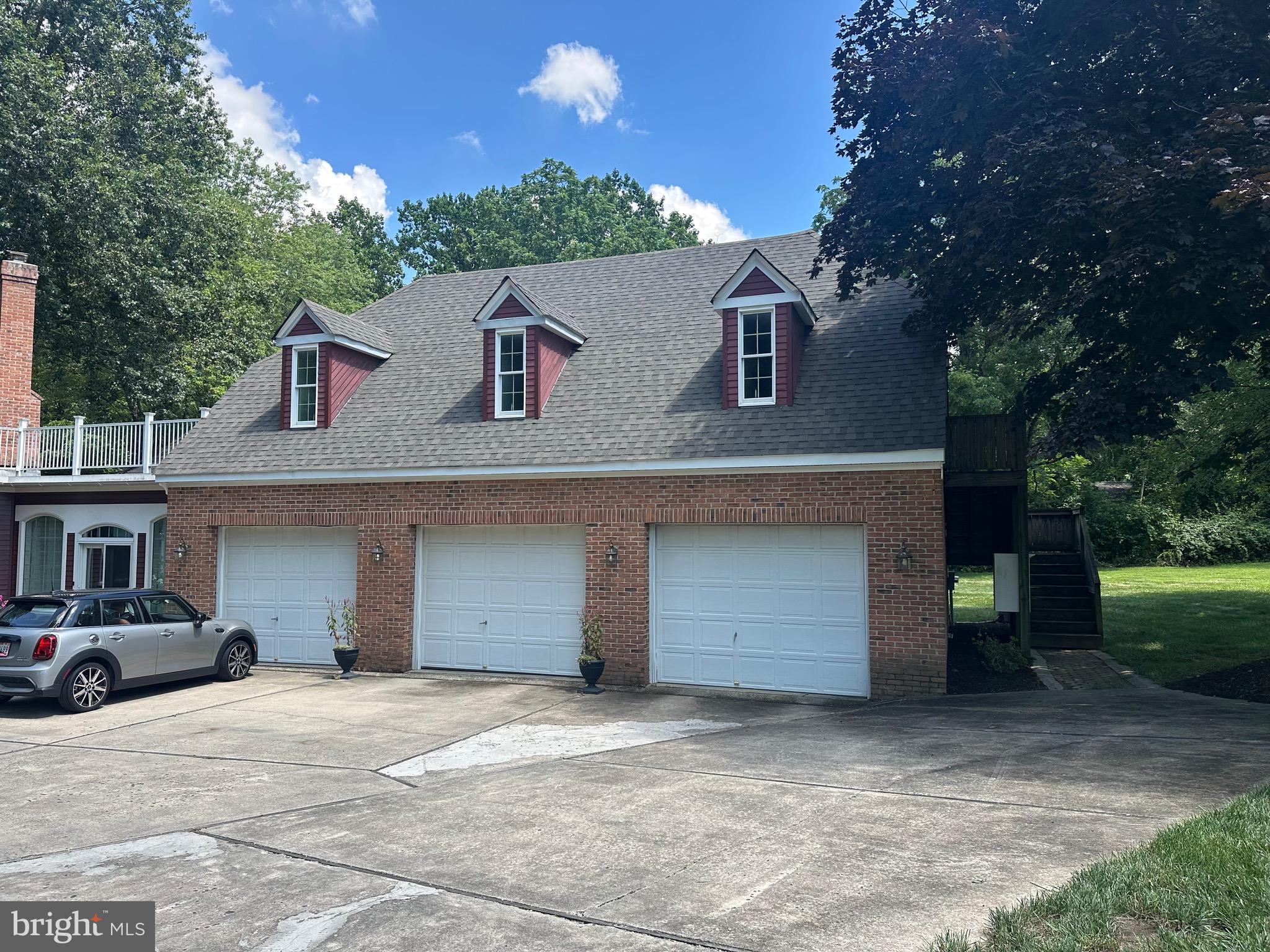 1718 JACOB TOME MEMORIAL HIGHWAY