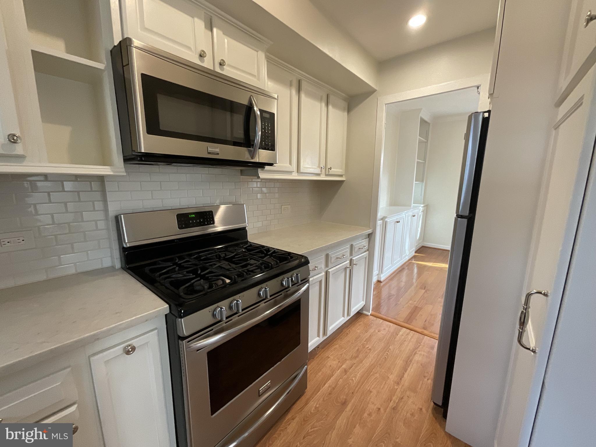 PARKFAIRFAX - Residential Lease