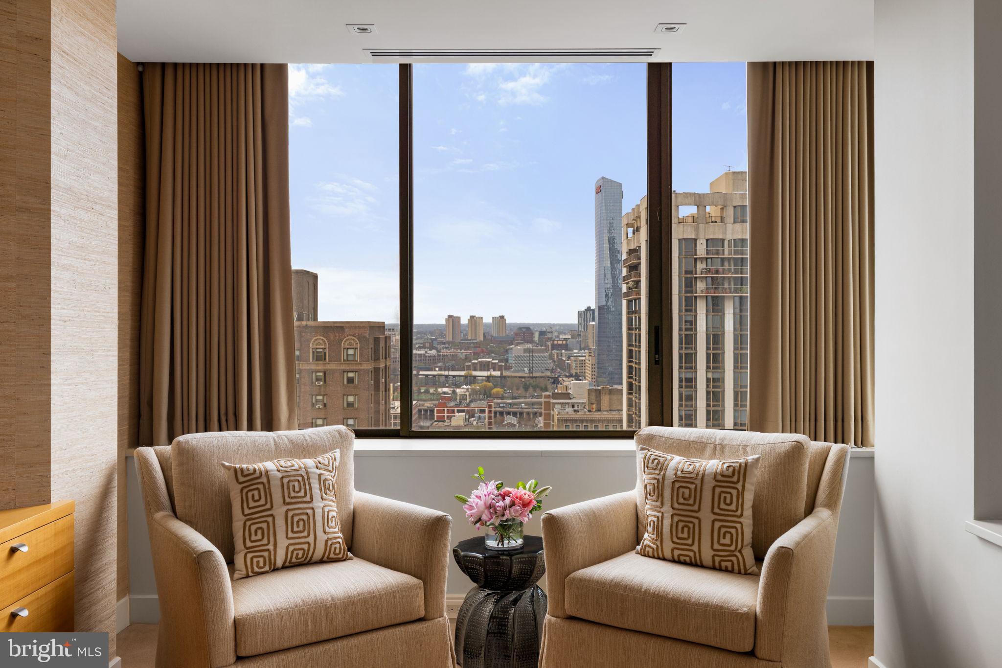 RITTENHOUSE SQUARE - Residential