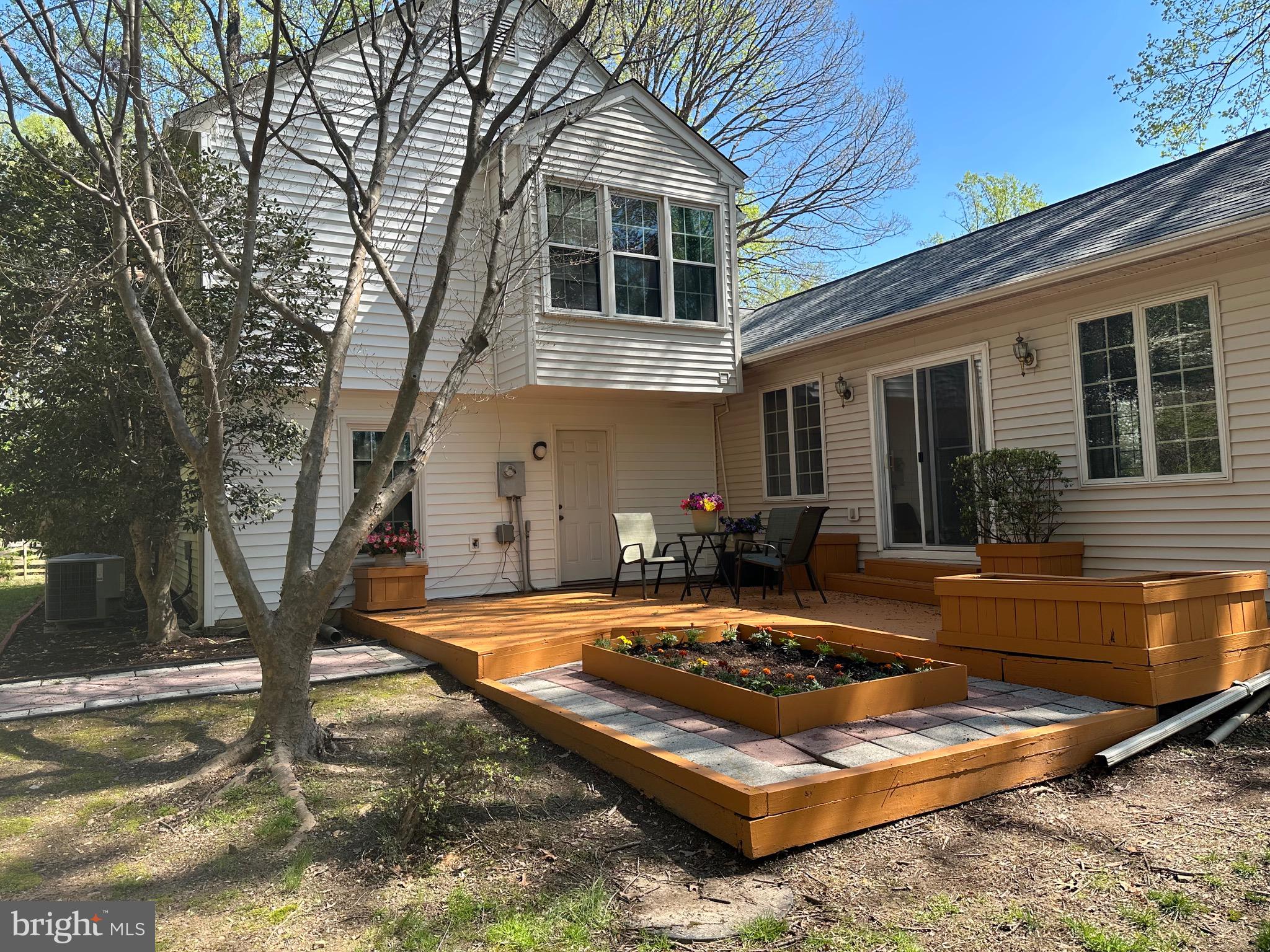 TIMBERLAKE ESTATES SOUTH - Residential