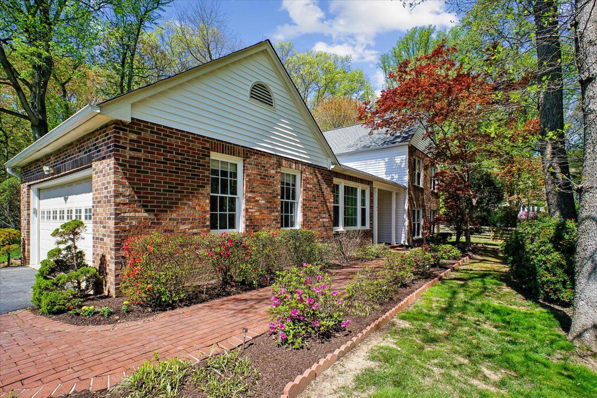 TIMBERLAKE ESTATES SOUTH - Residential