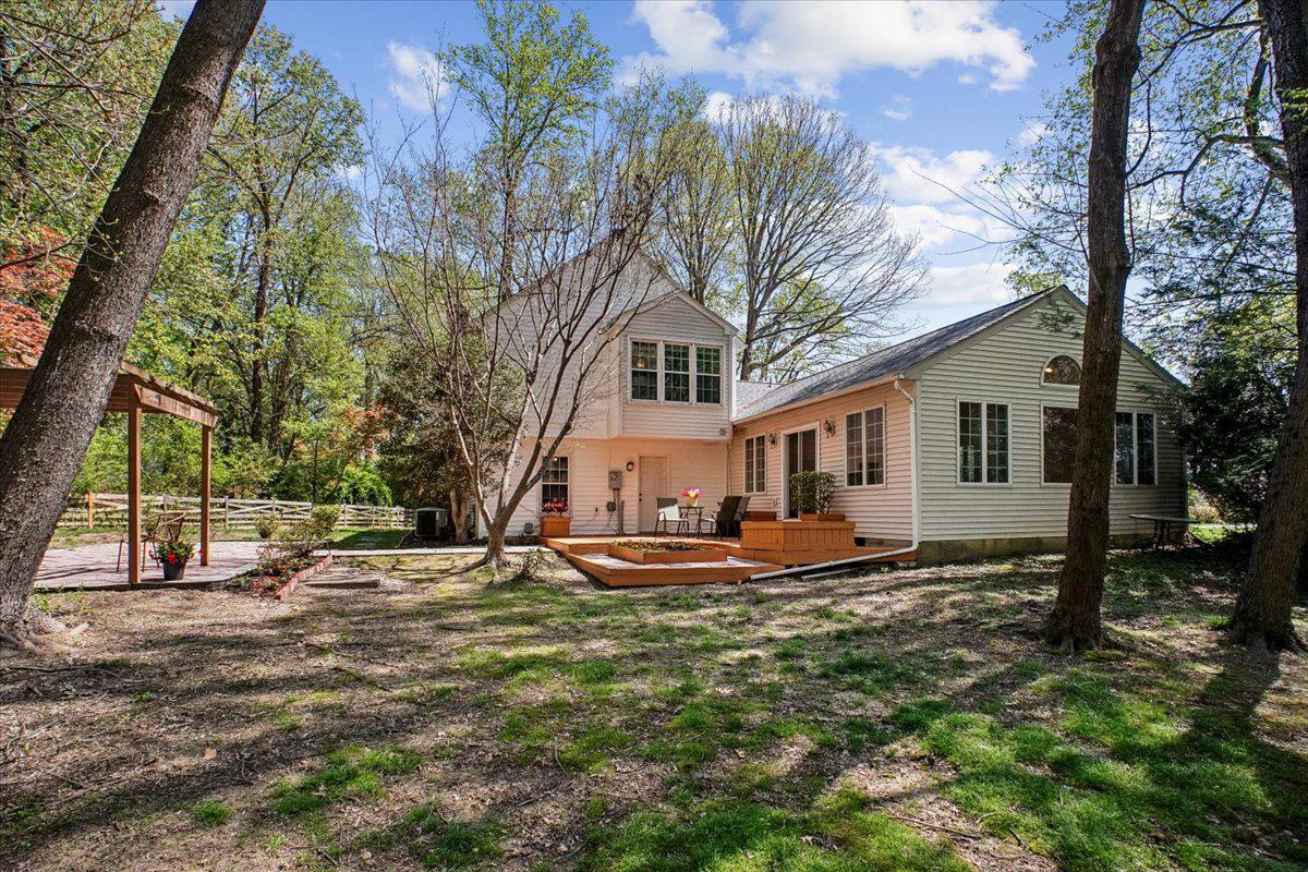 TIMBERLAKE ESTATES SOUTH - Residential