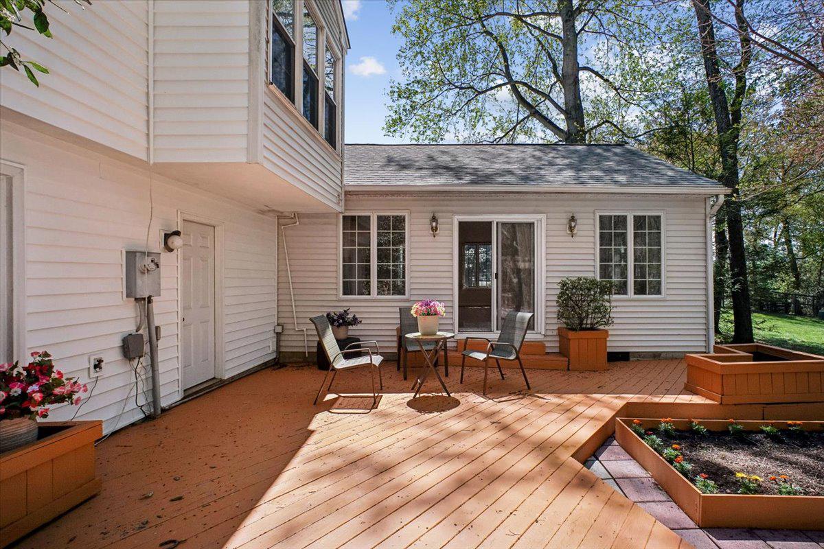 TIMBERLAKE ESTATES SOUTH - Residential