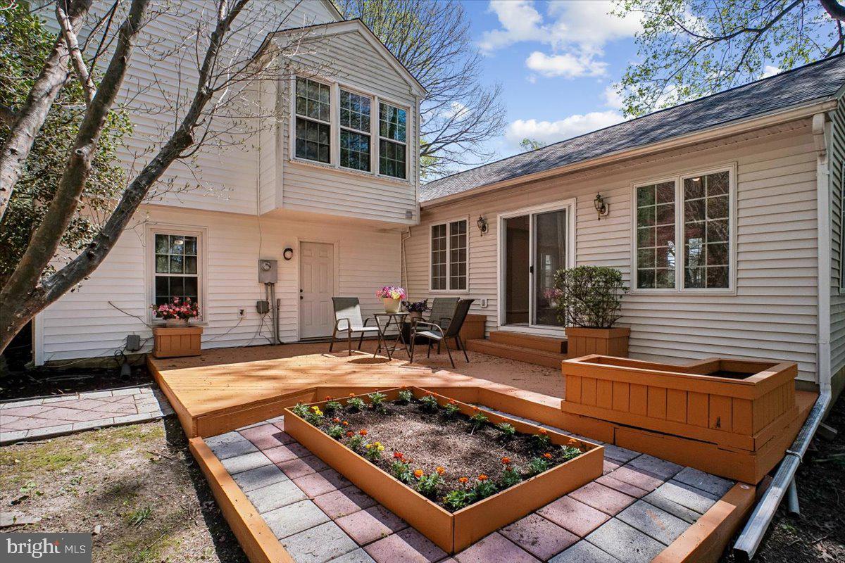 TIMBERLAKE ESTATES SOUTH - Residential