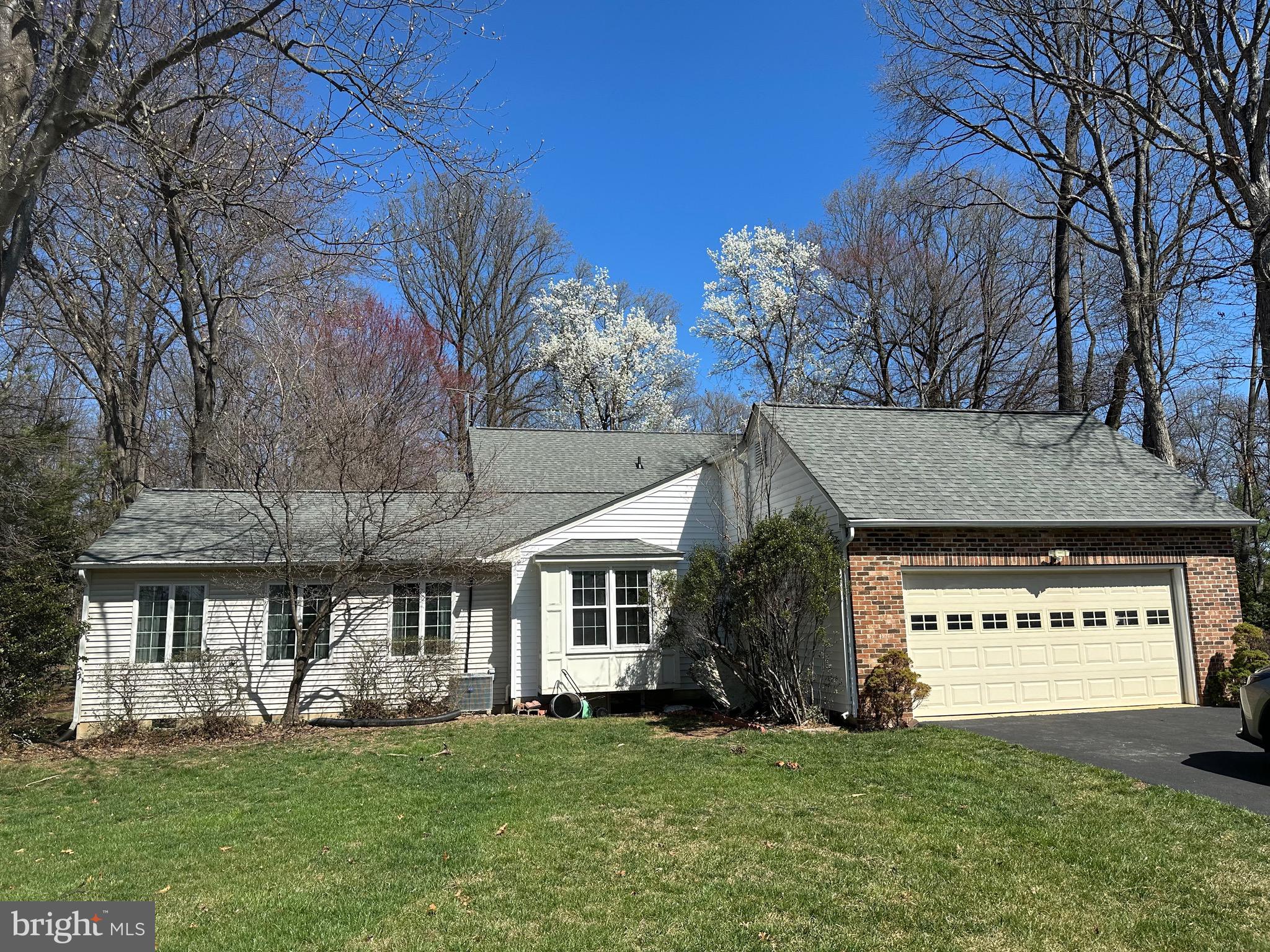 TIMBERLAKE ESTATES SOUTH - Residential