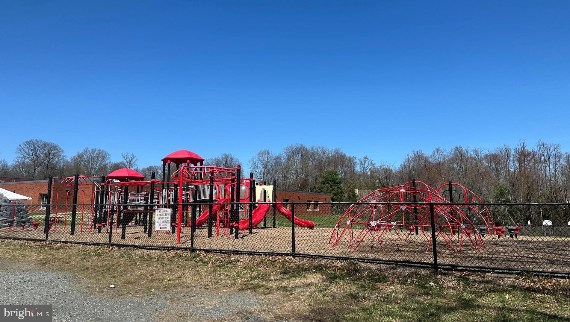 TIMBERLAKE ESTATES SOUTH - Residential