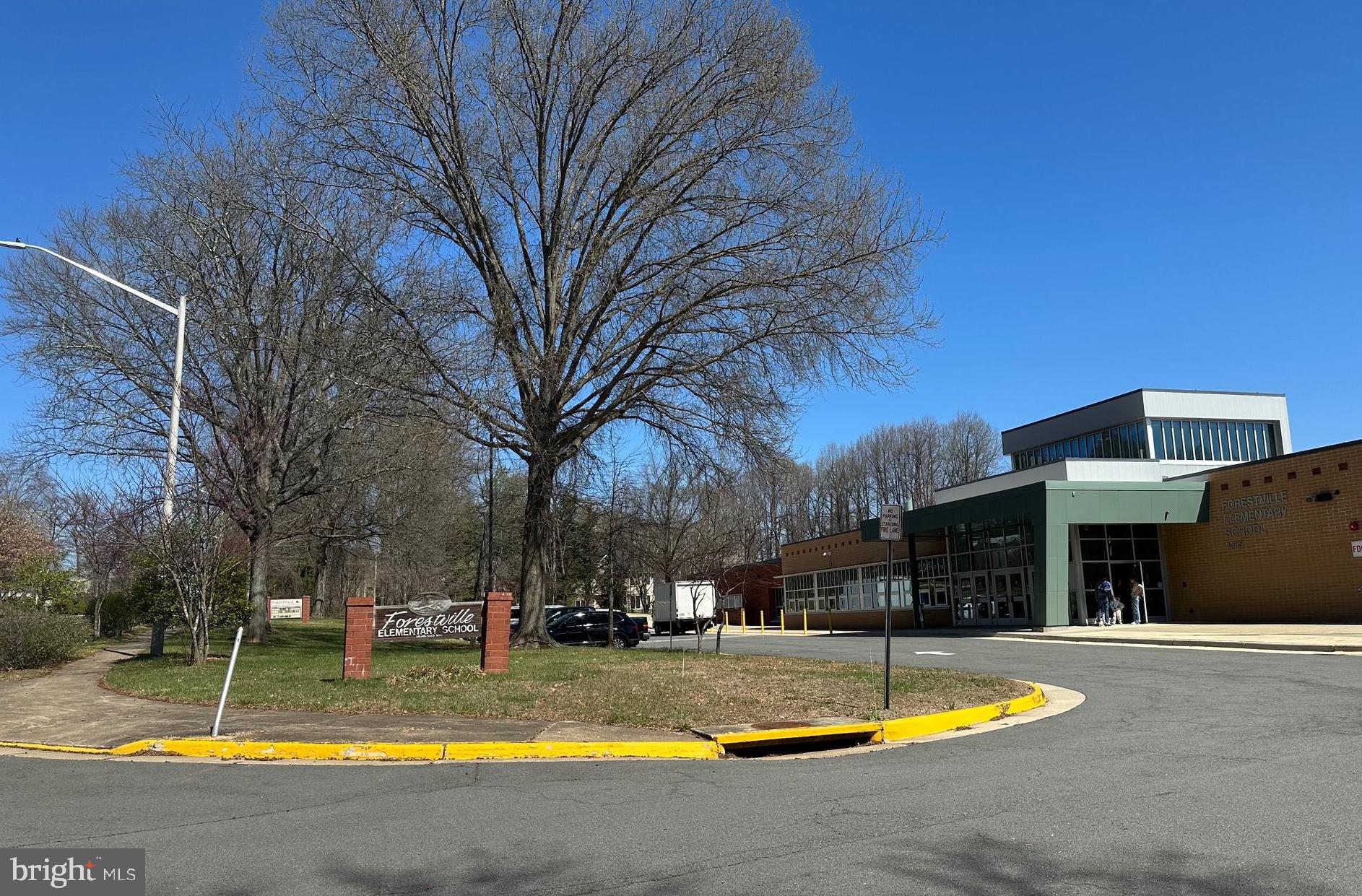 TIMBERLAKE ESTATES SOUTH - Residential