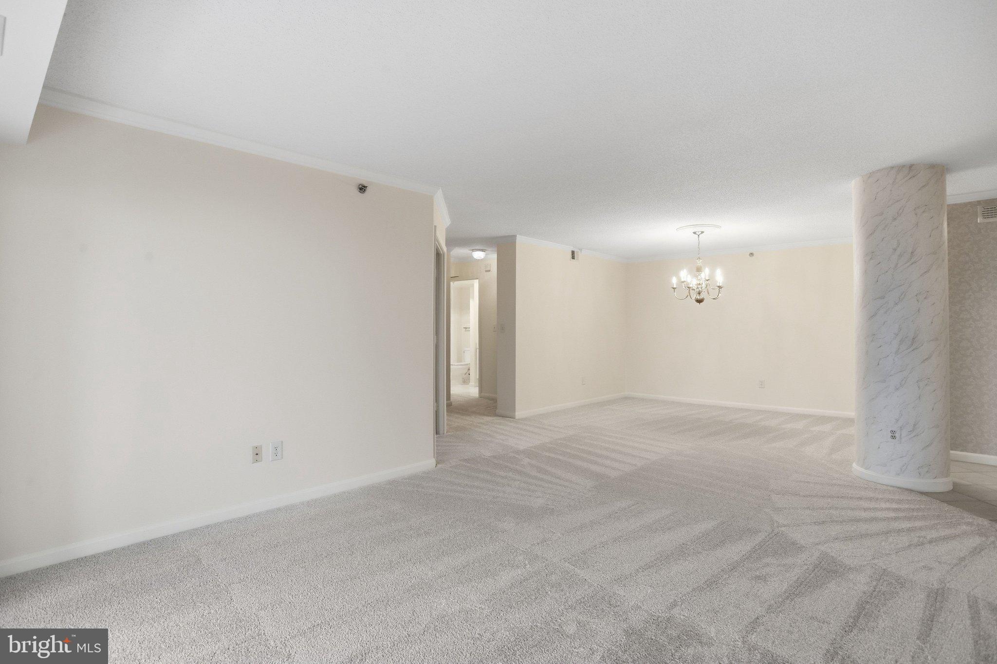 LANSDOWNE WOODS - Residential