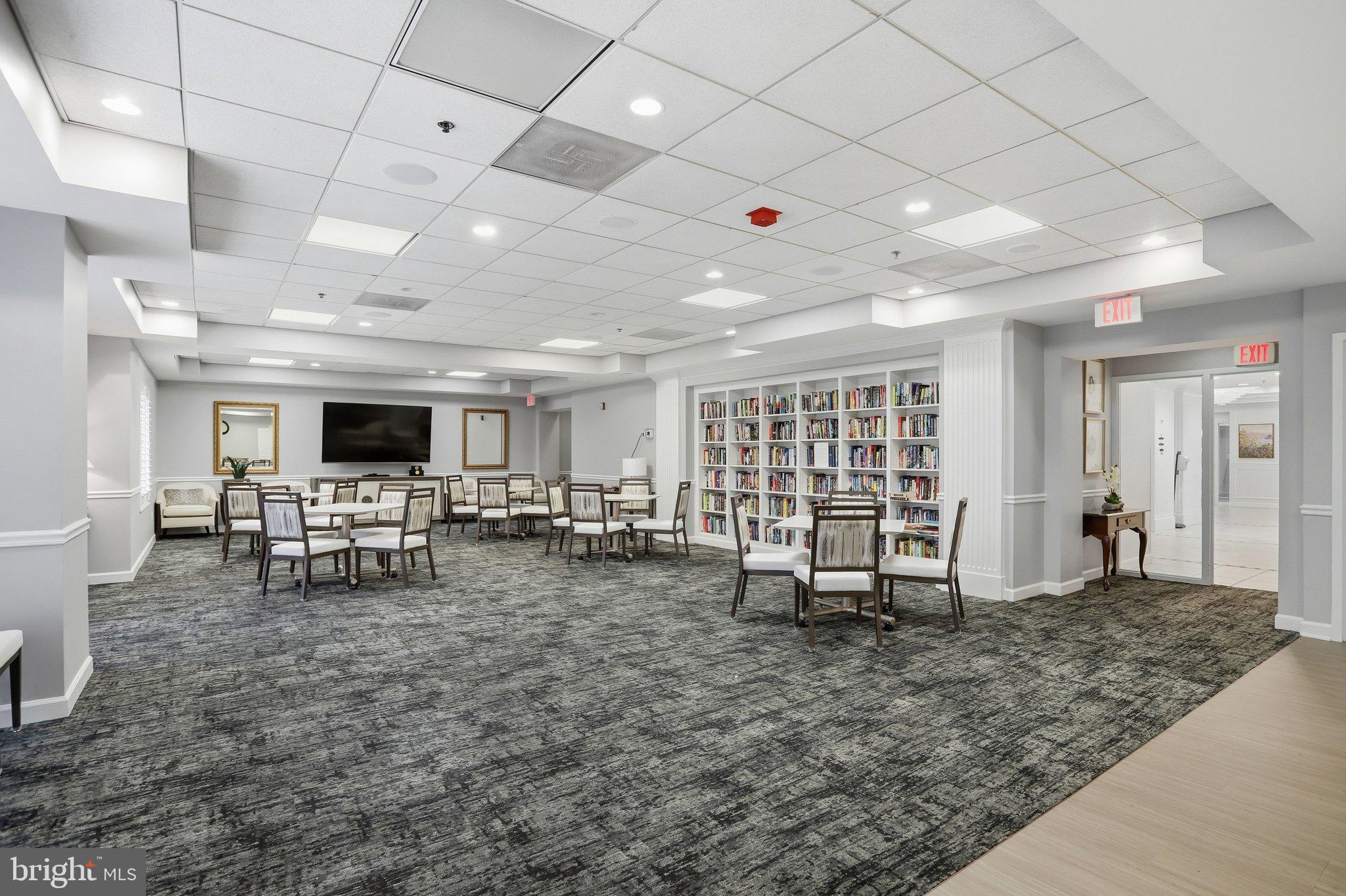 LANSDOWNE WOODS - Residential