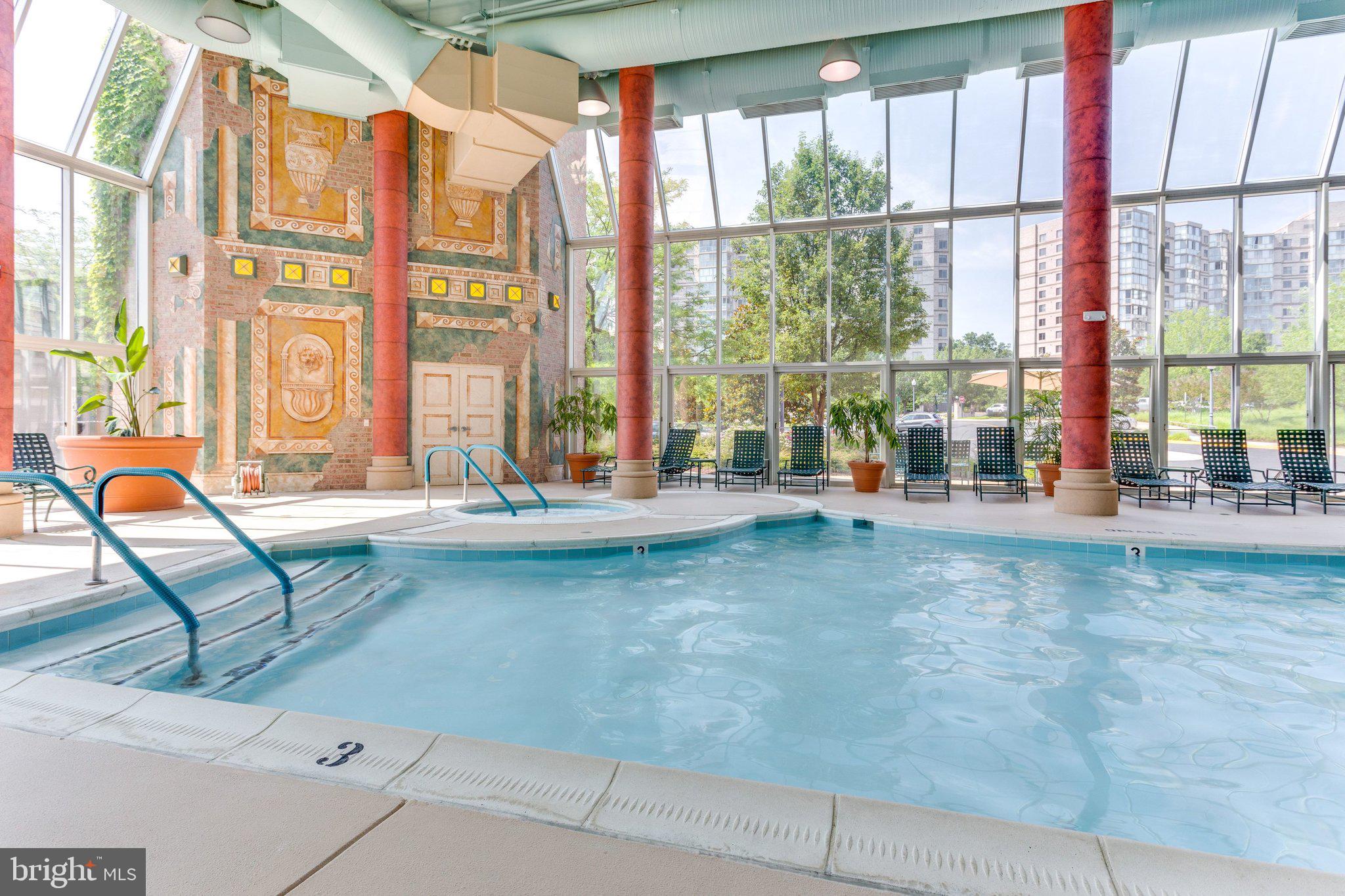 LANSDOWNE WOODS - Residential