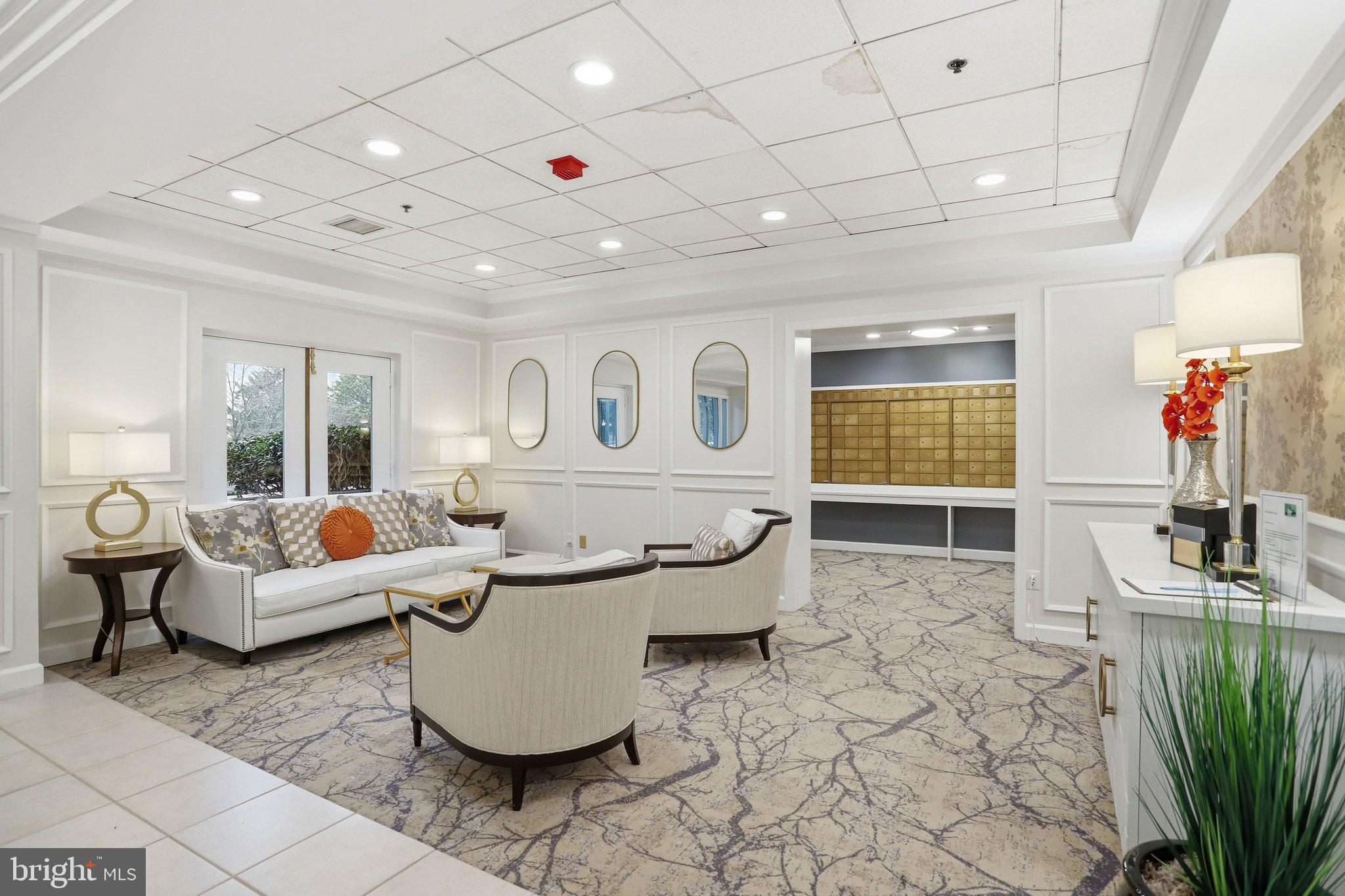 LANSDOWNE WOODS - Residential