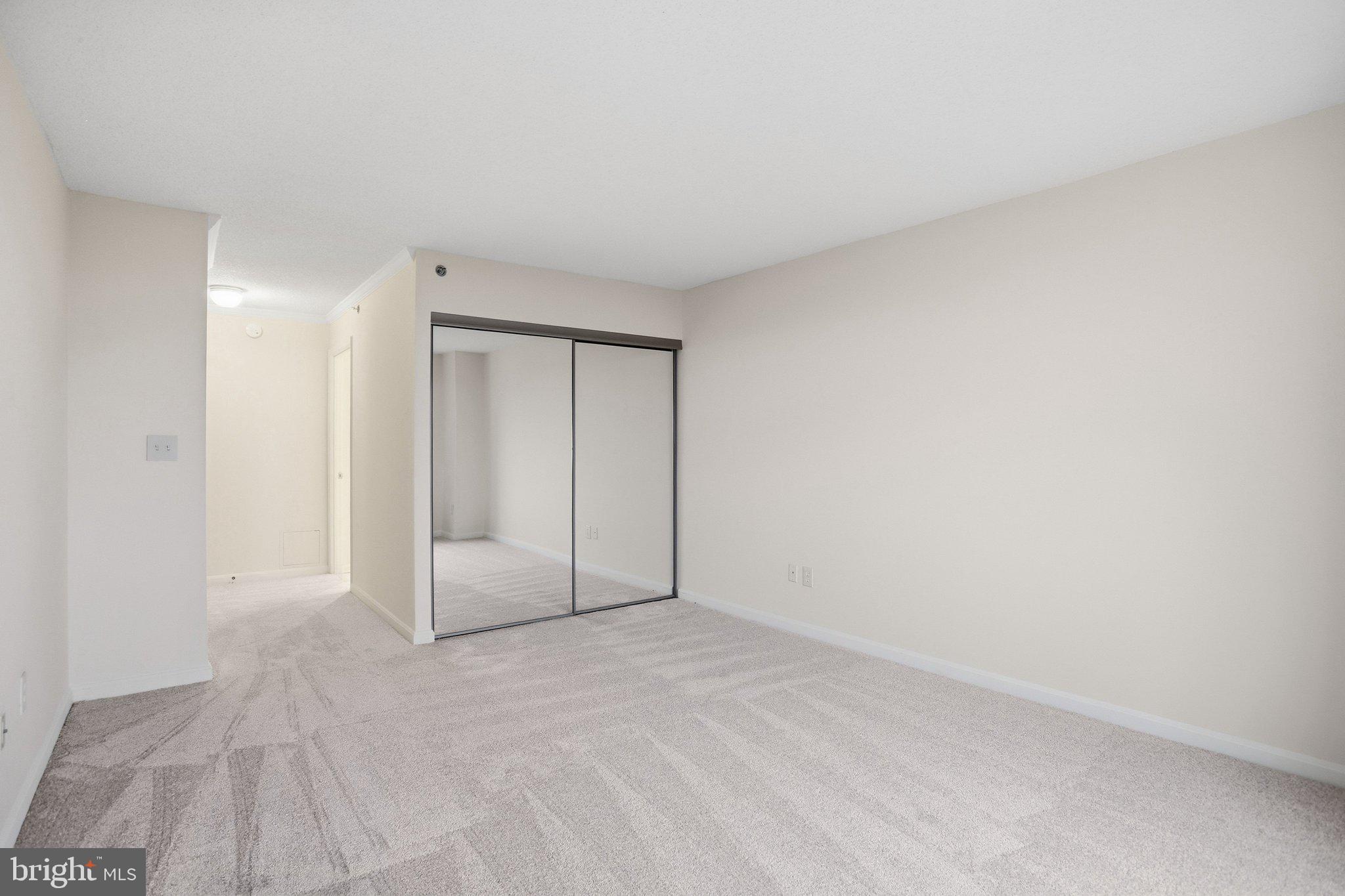 LANSDOWNE WOODS - Residential