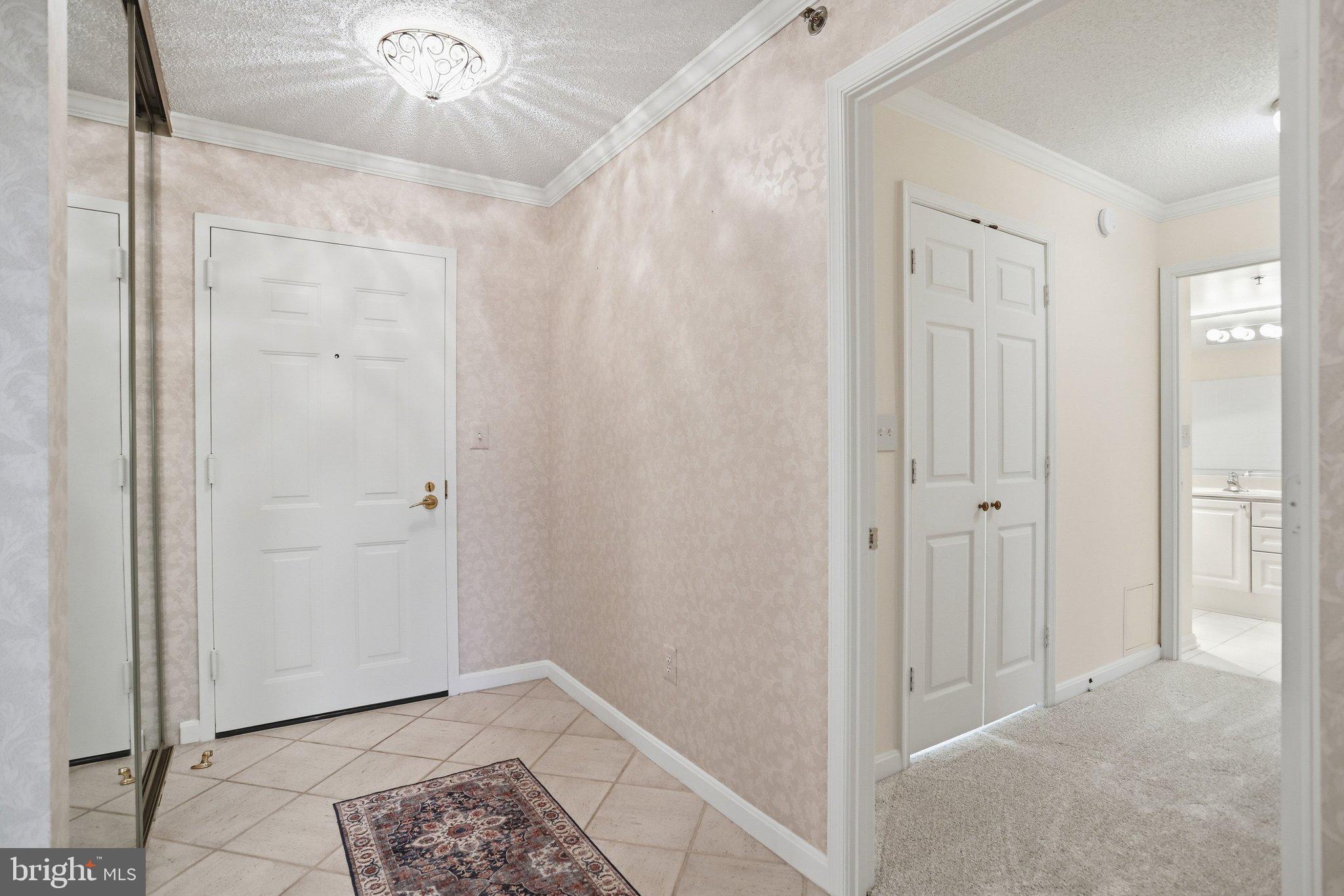 LANSDOWNE WOODS - Residential