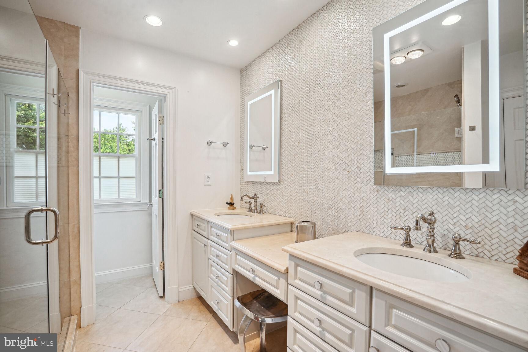 BEAU RIDGE - Residential