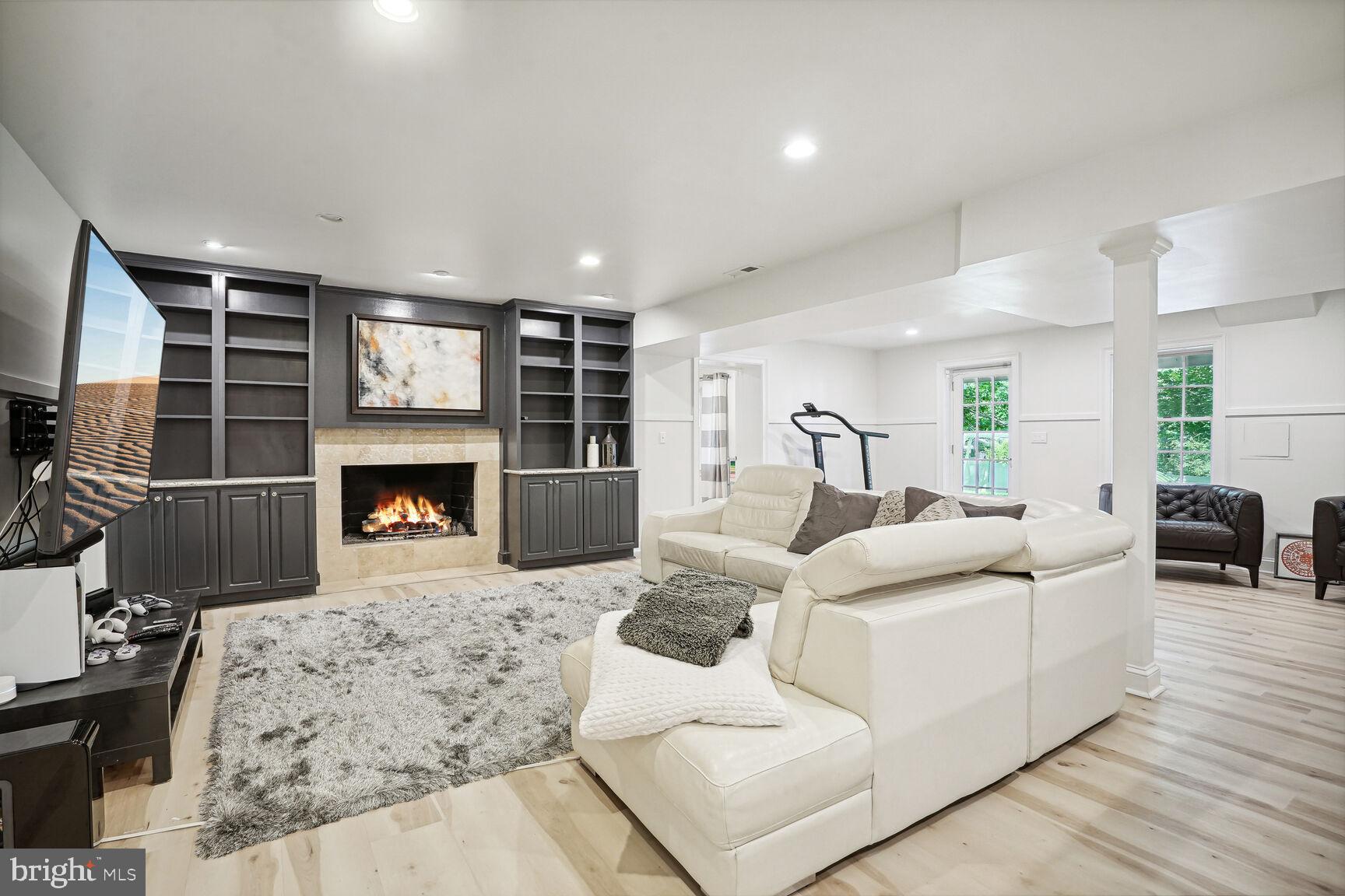 BEAU RIDGE - Residential