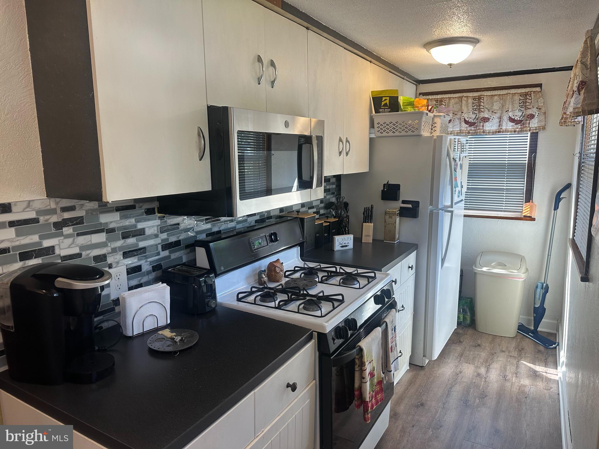 BALTIMORE HIGHLANDS - Residential