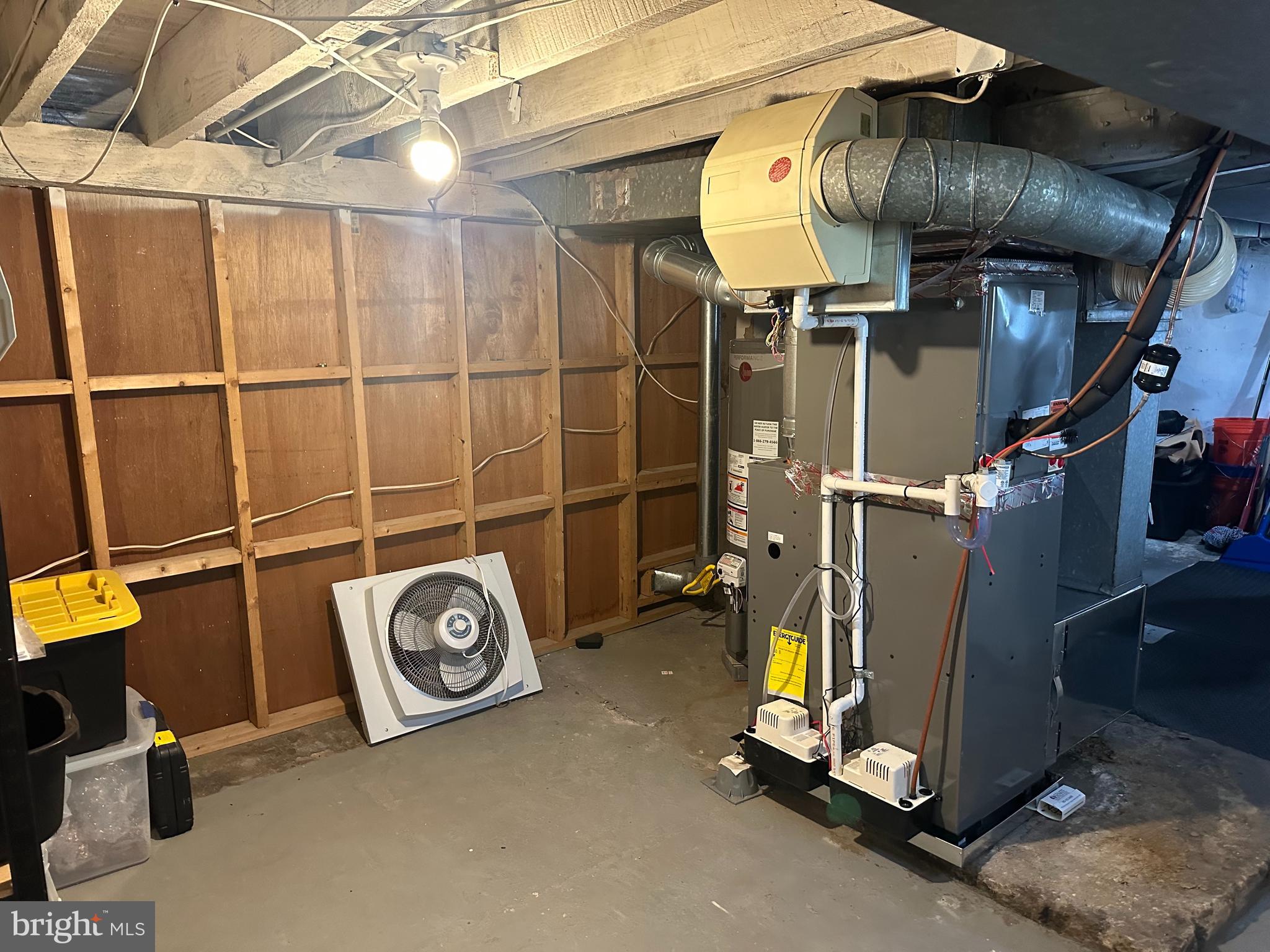 BALTIMORE HIGHLANDS - Residential