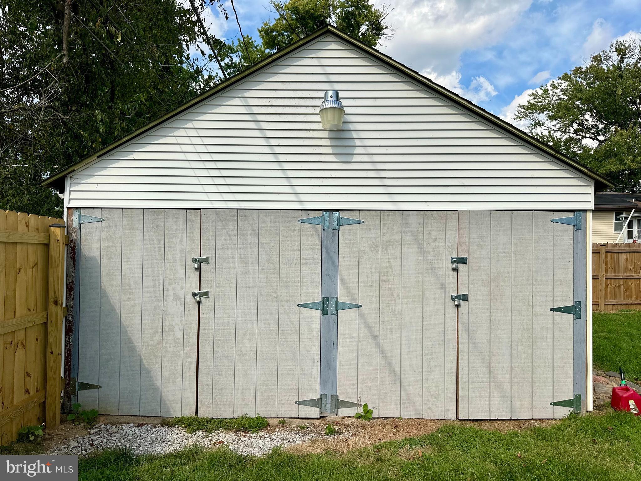 BALTIMORE HIGHLANDS - Residential