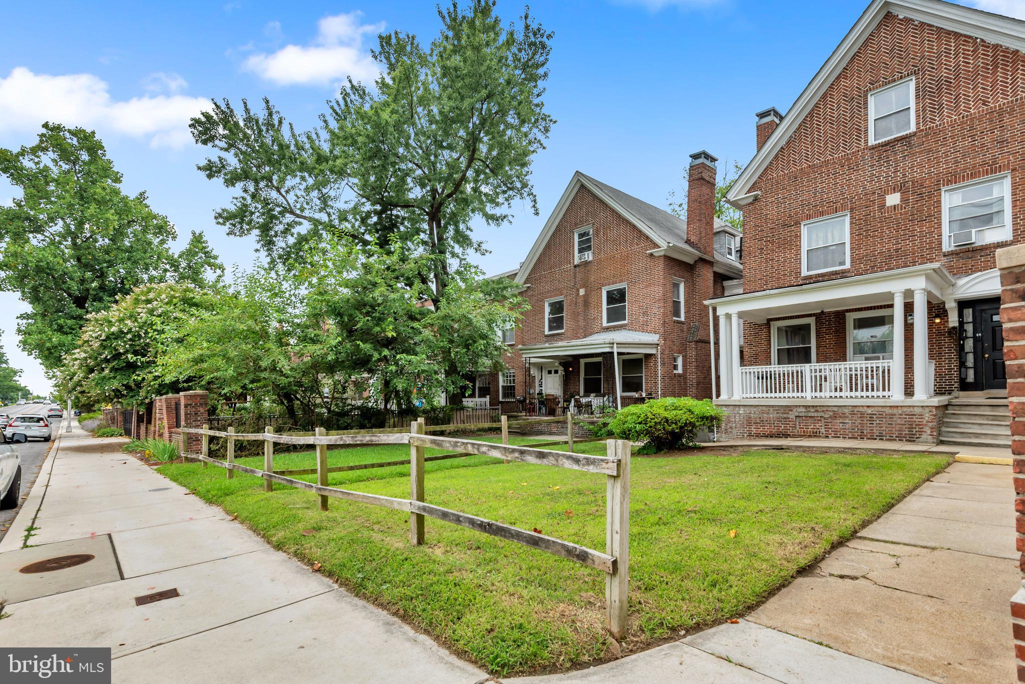 3800 GREENMOUNT AVENUE 4