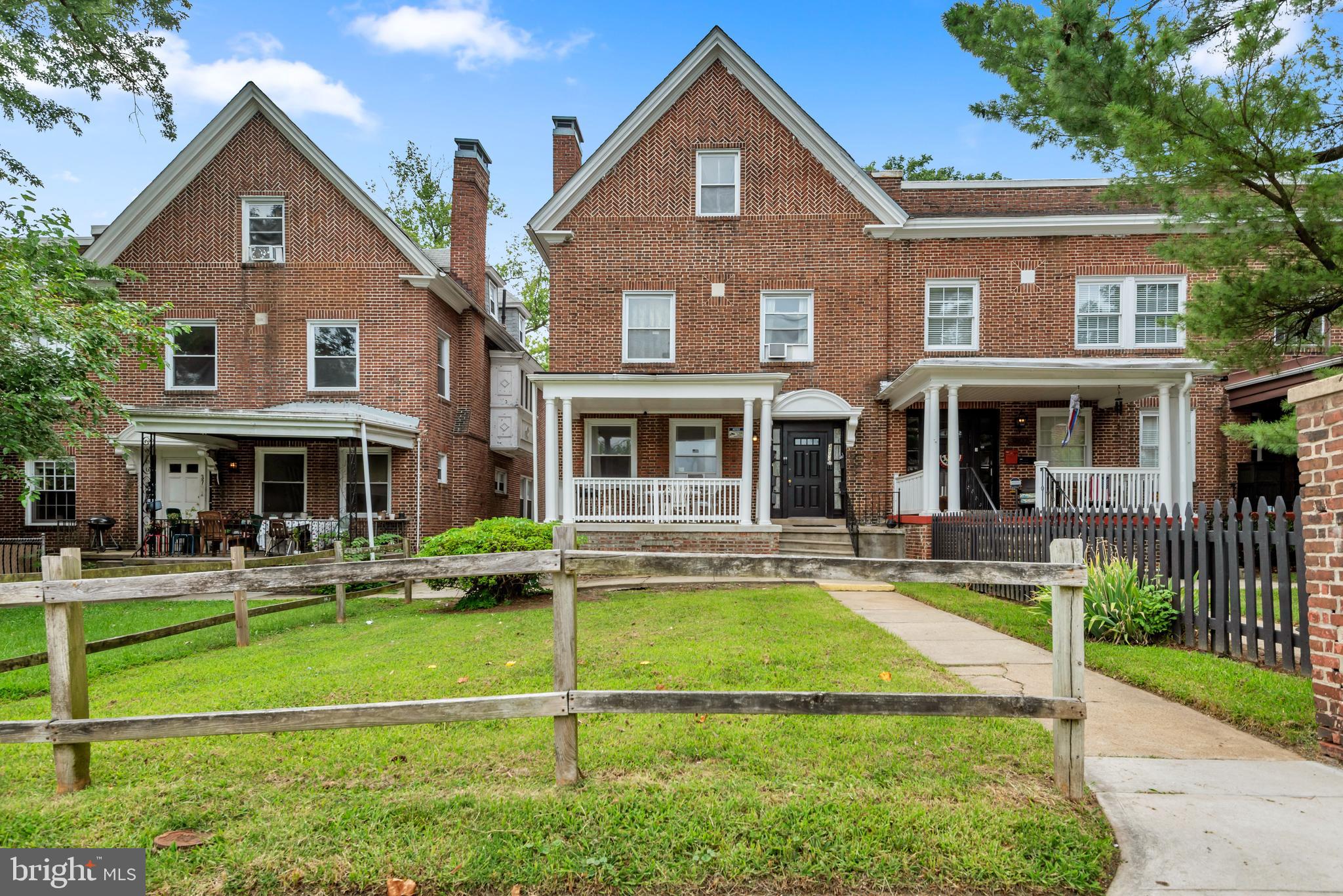 3800 GREENMOUNT AVENUE 4