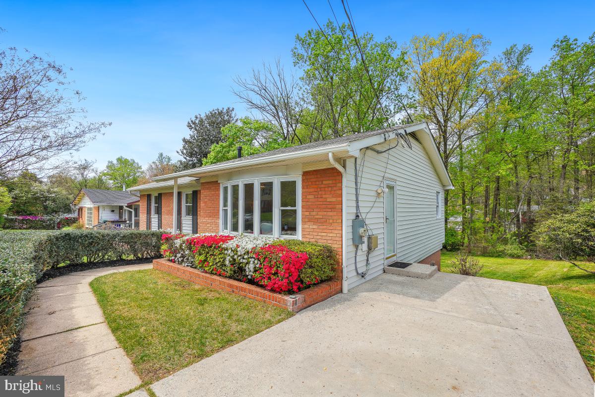 BEL PRE WOODS - Residential