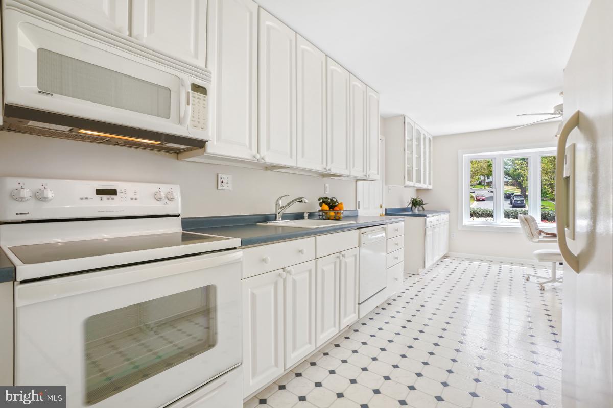 BEL PRE WOODS - Residential