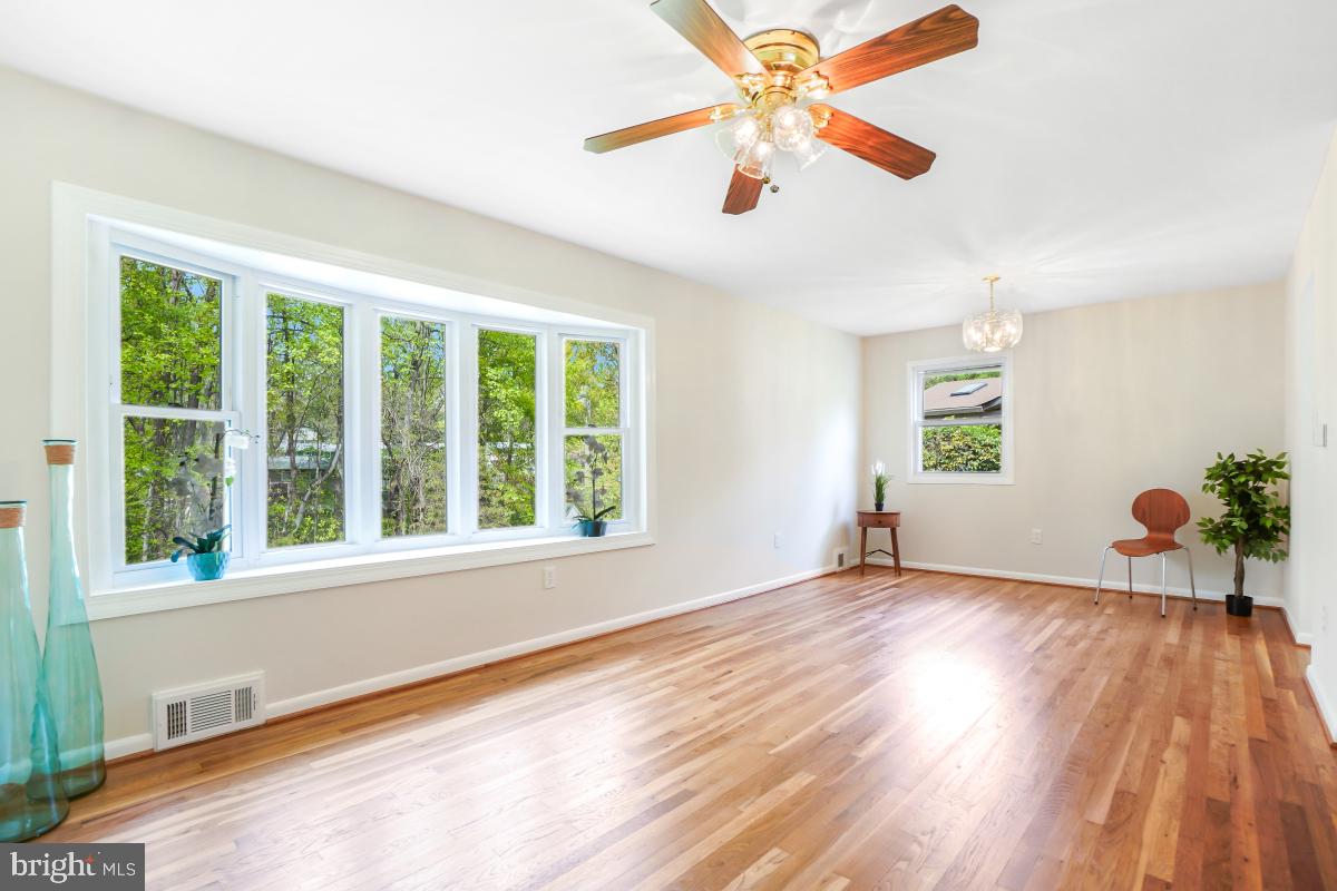 BEL PRE WOODS - Residential