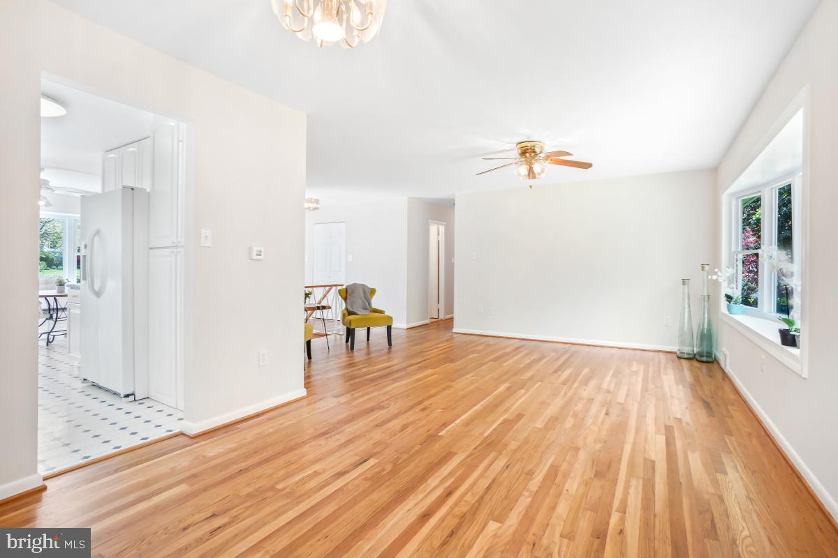 BEL PRE WOODS - Residential