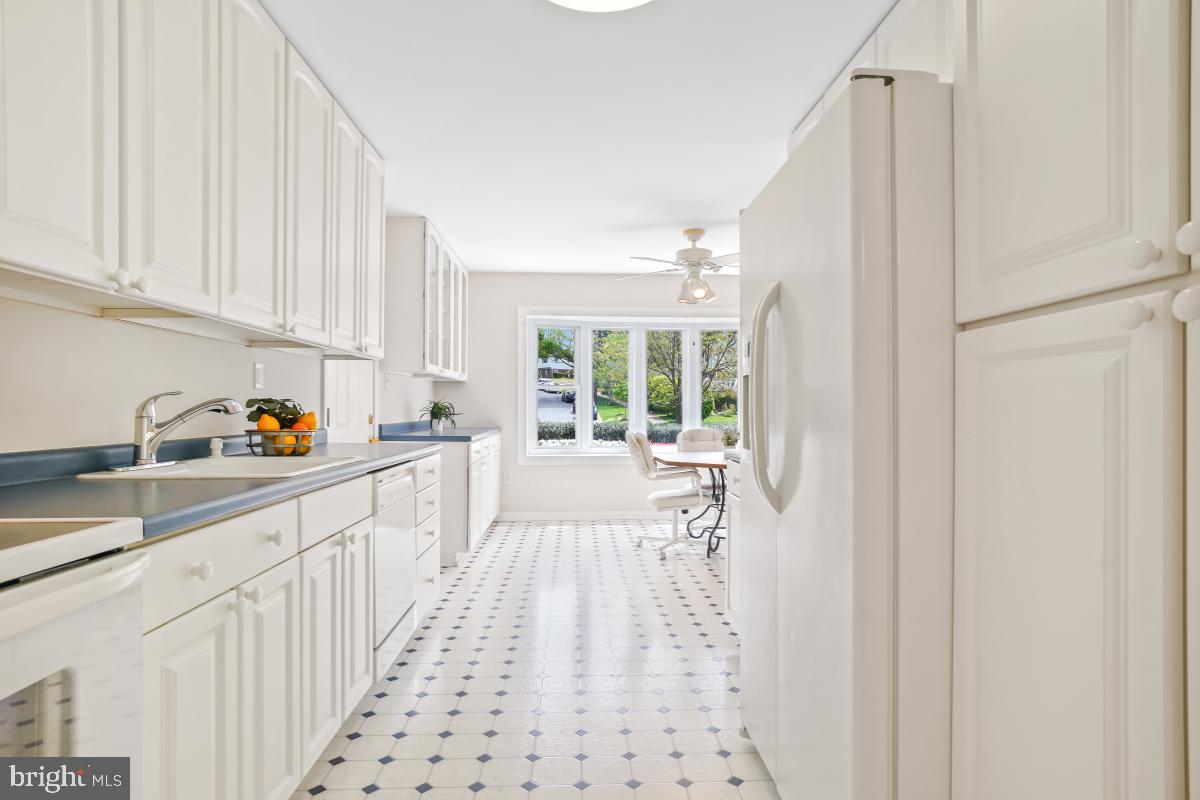 BEL PRE WOODS - Residential