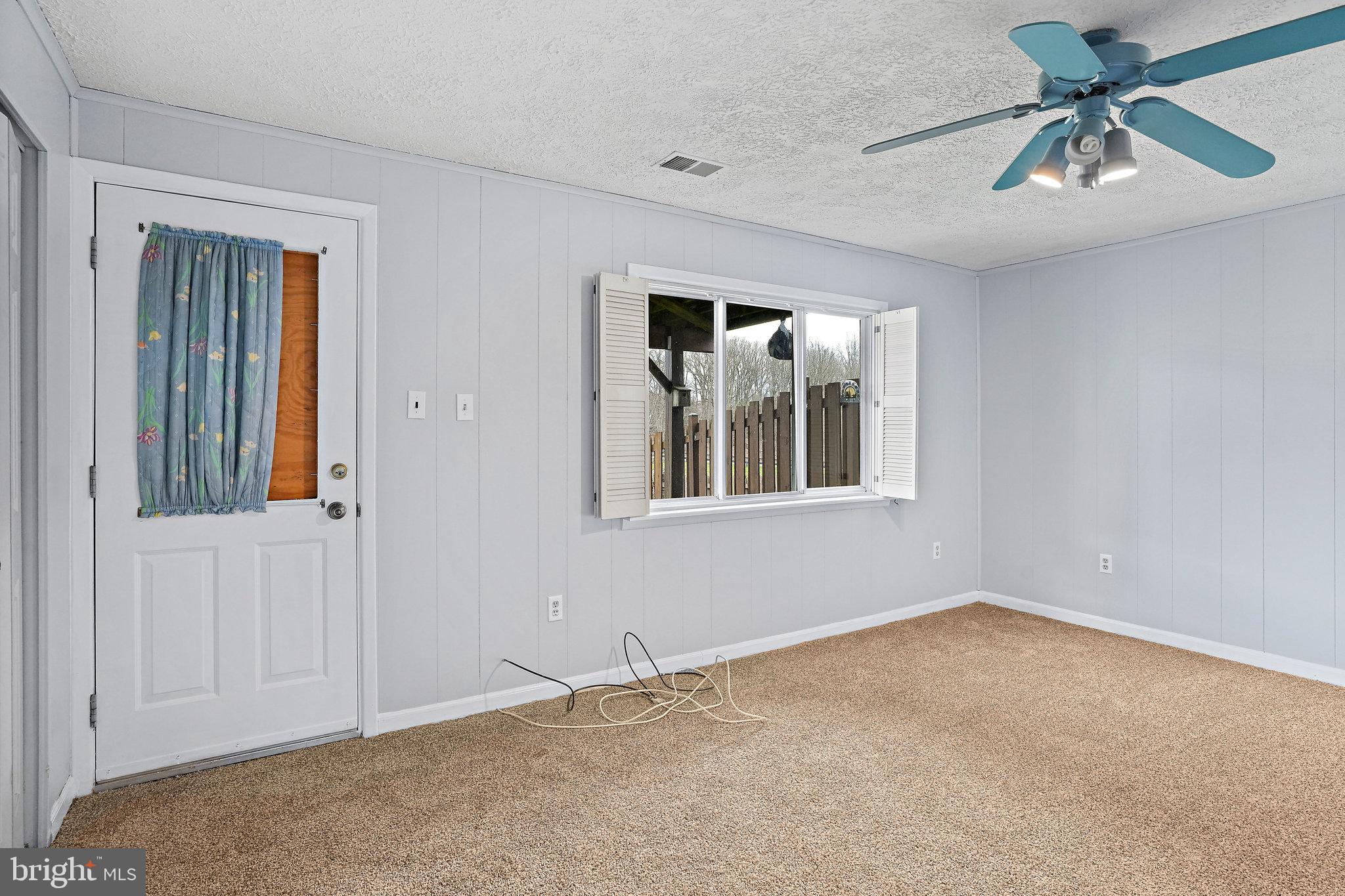 DAMASCUS VALLEY PARK - Residential