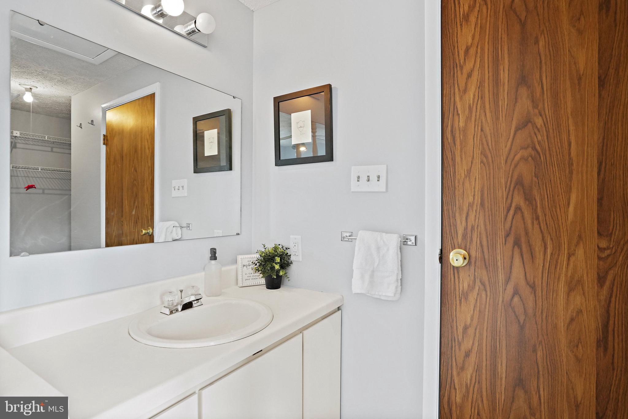 DAMASCUS VALLEY PARK - Residential