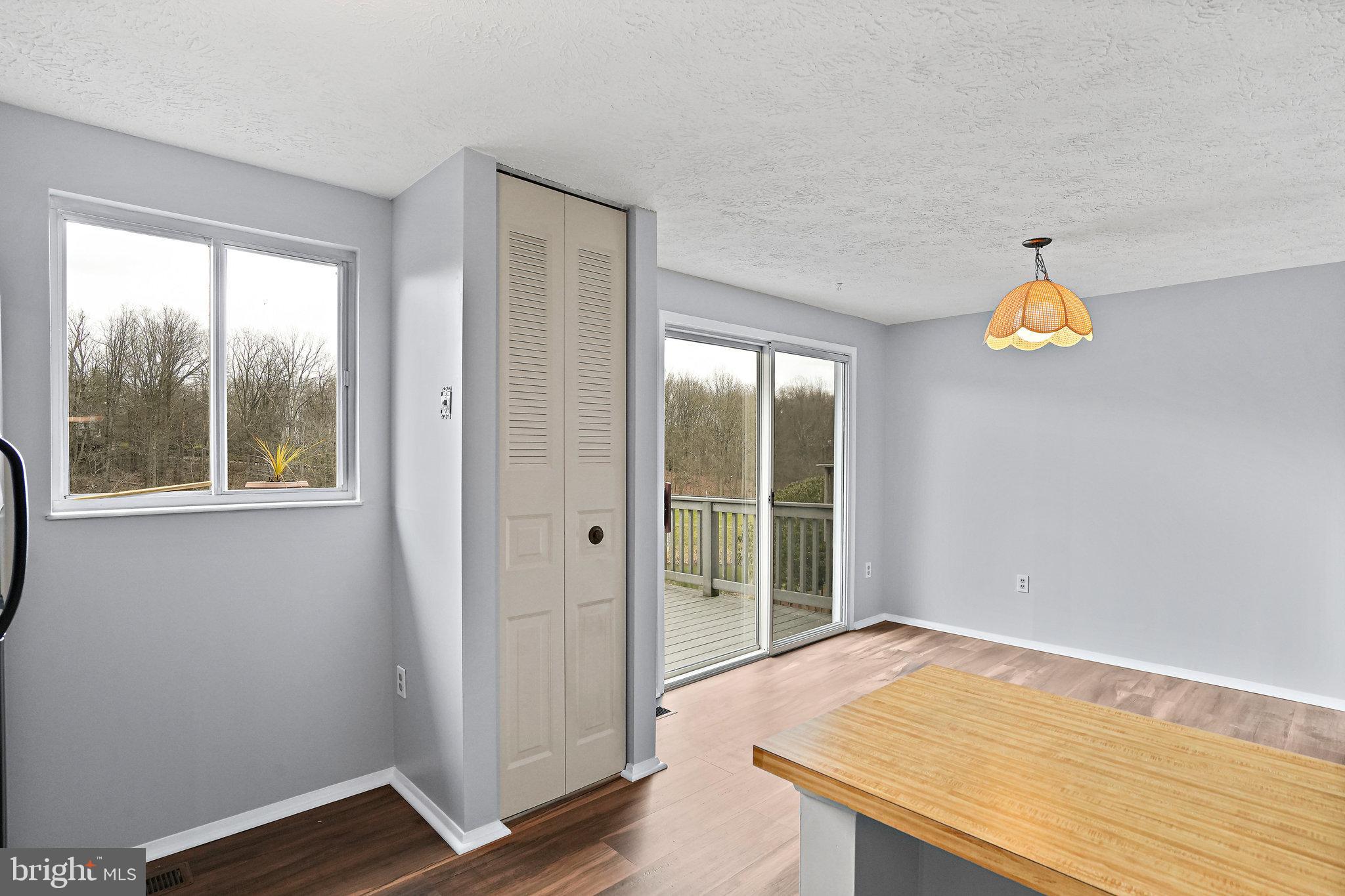 DAMASCUS VALLEY PARK - Residential