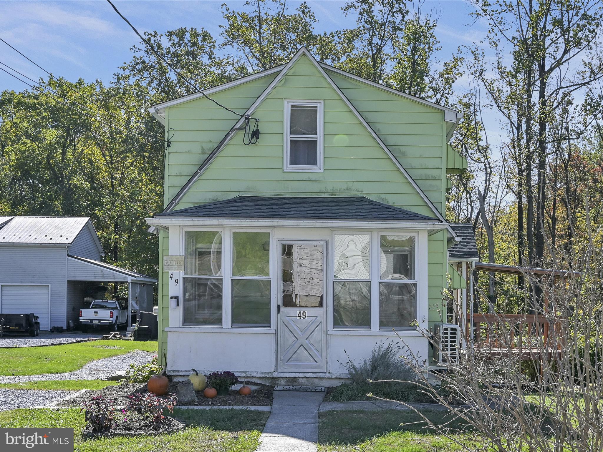 49 POPLAR AVENUE