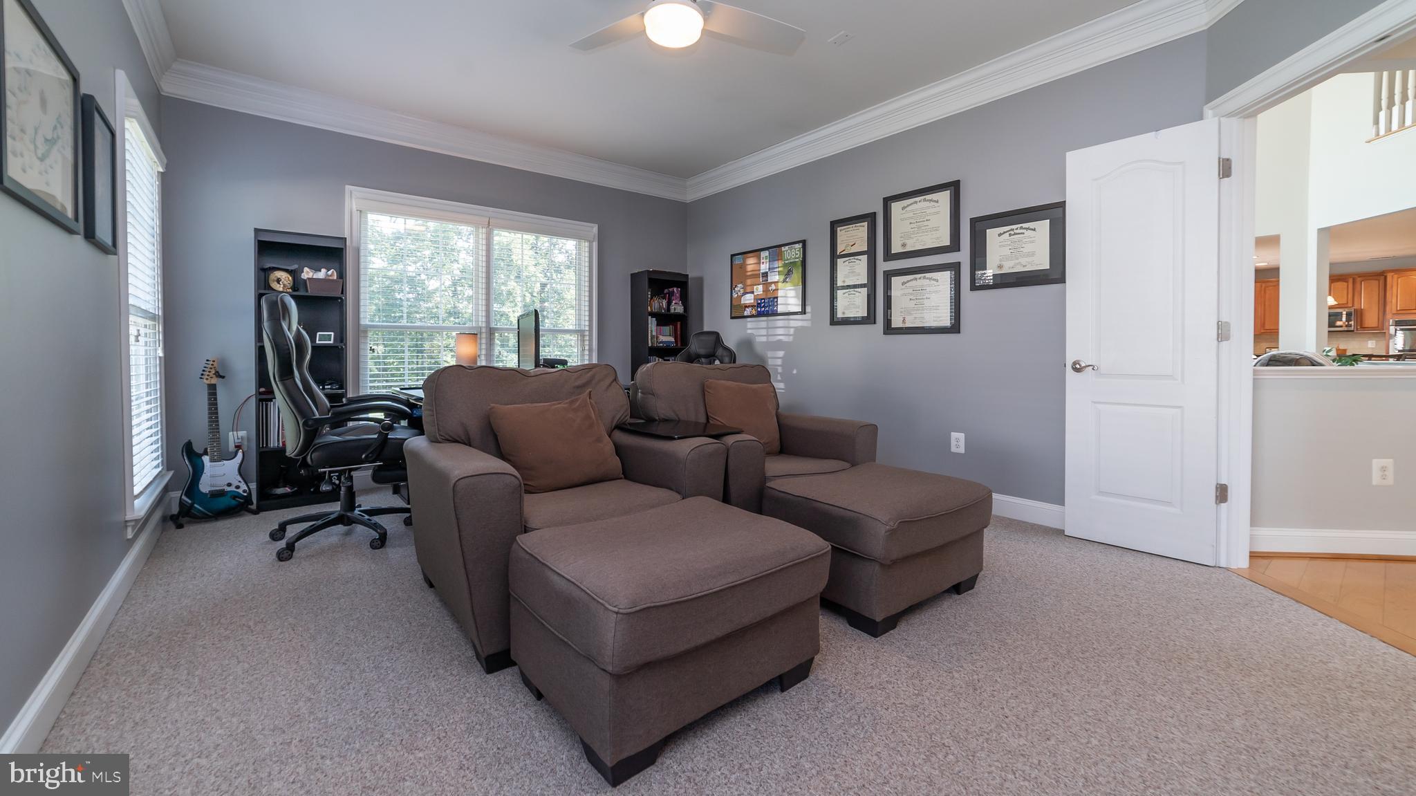 COMPASS POINTE - Residential