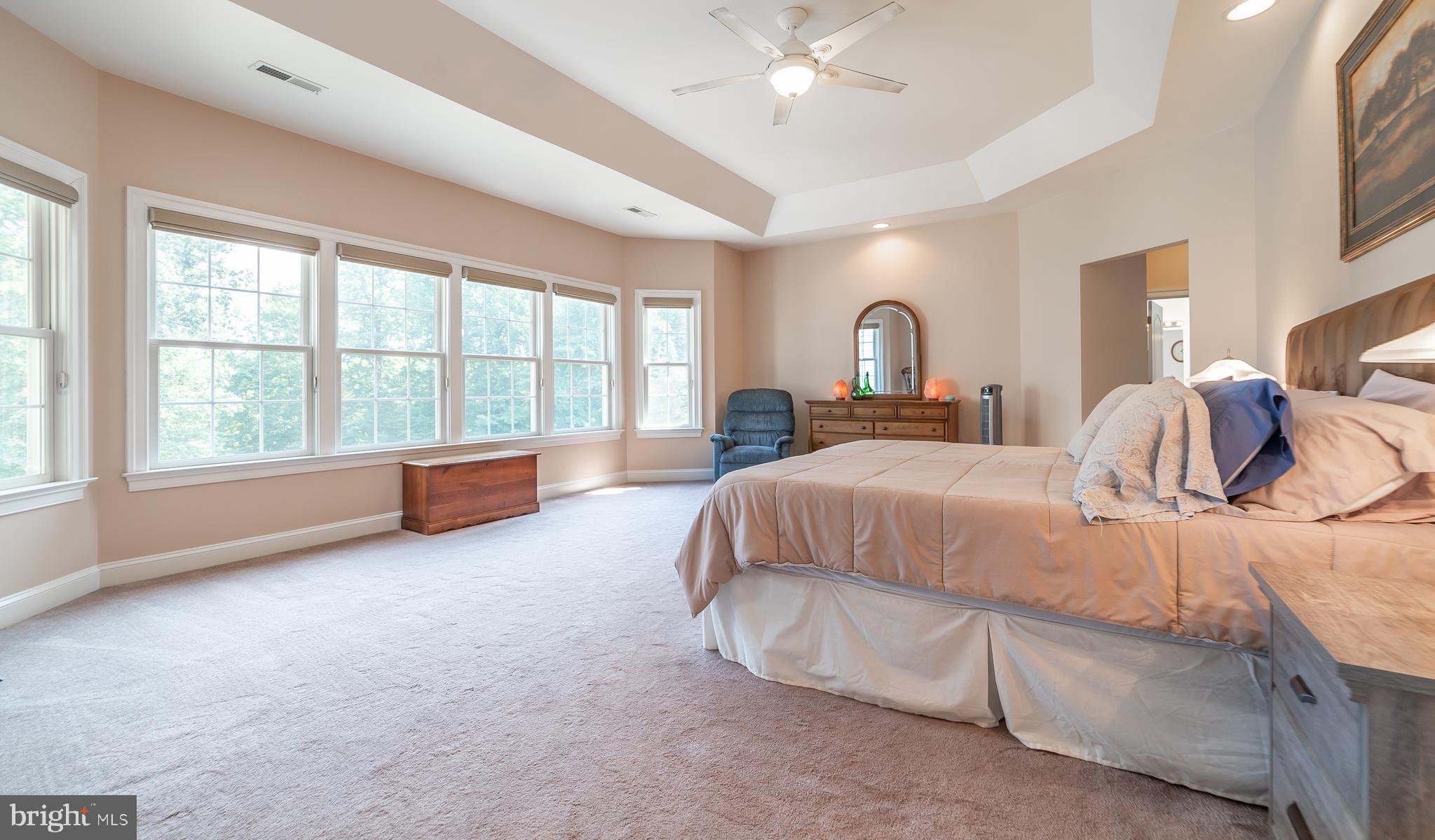 COMPASS POINTE - Residential