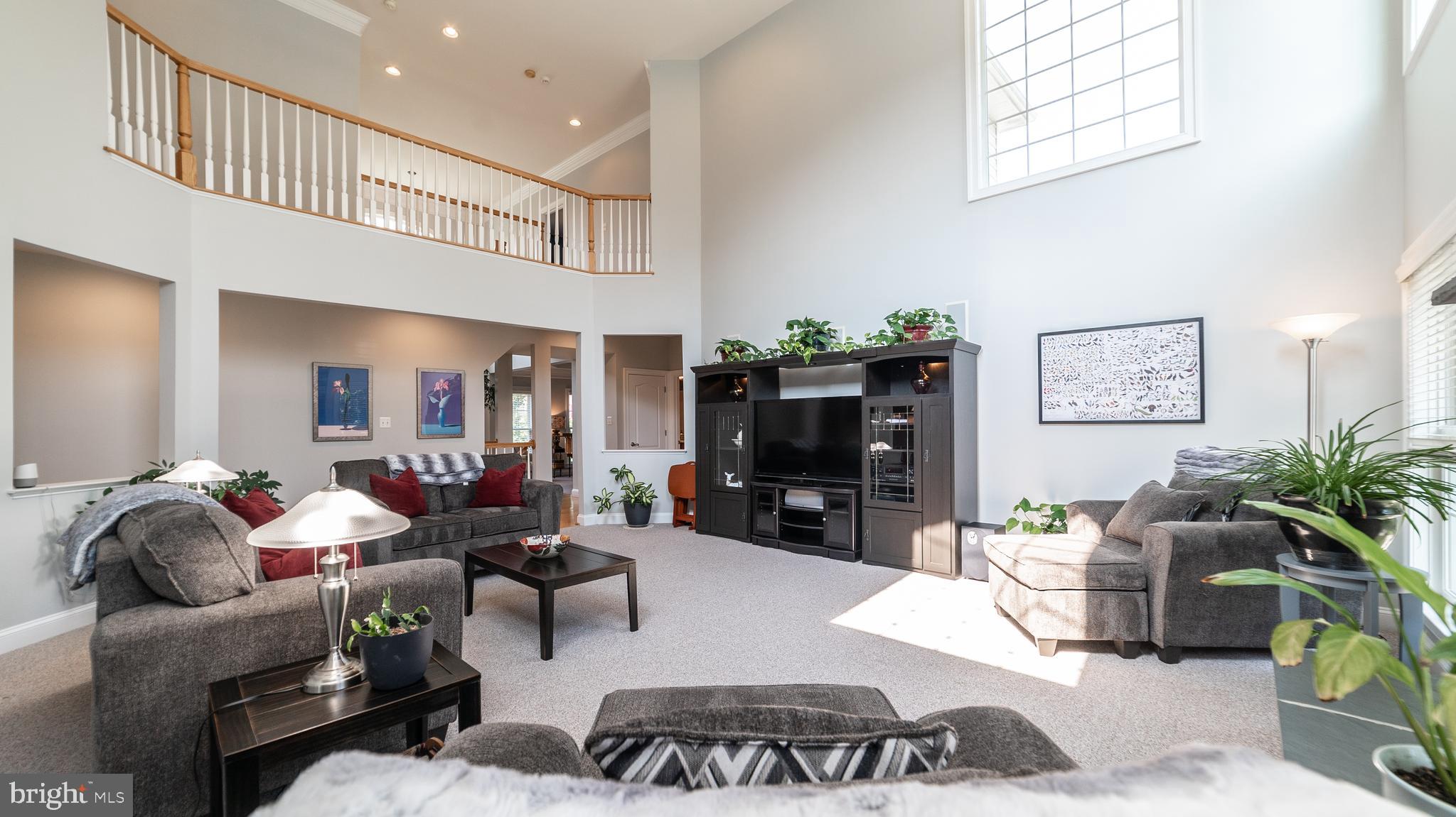 COMPASS POINTE - Residential